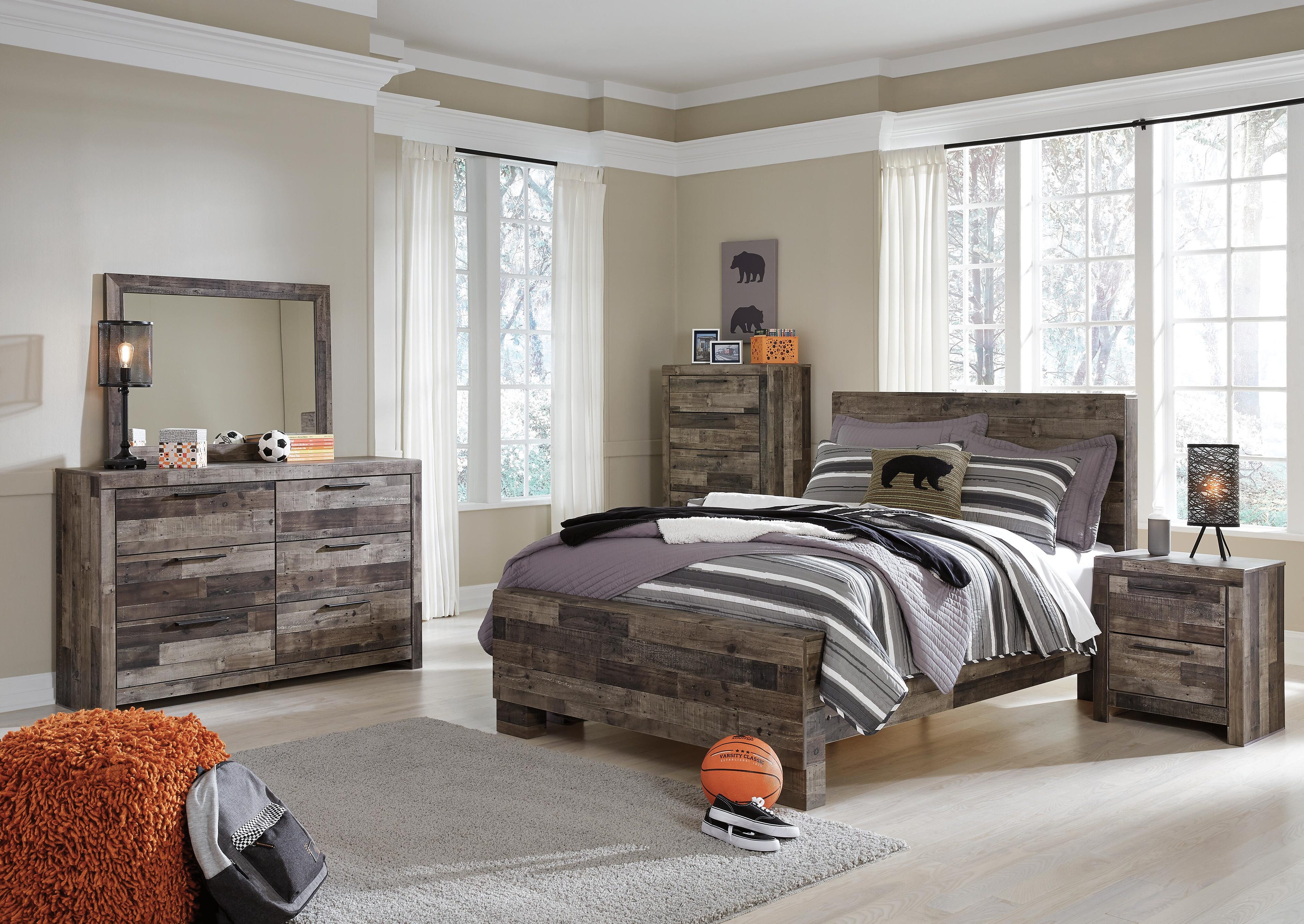 Derekson Panel Bed with Mirrored Dresser, Chest and Nightstand