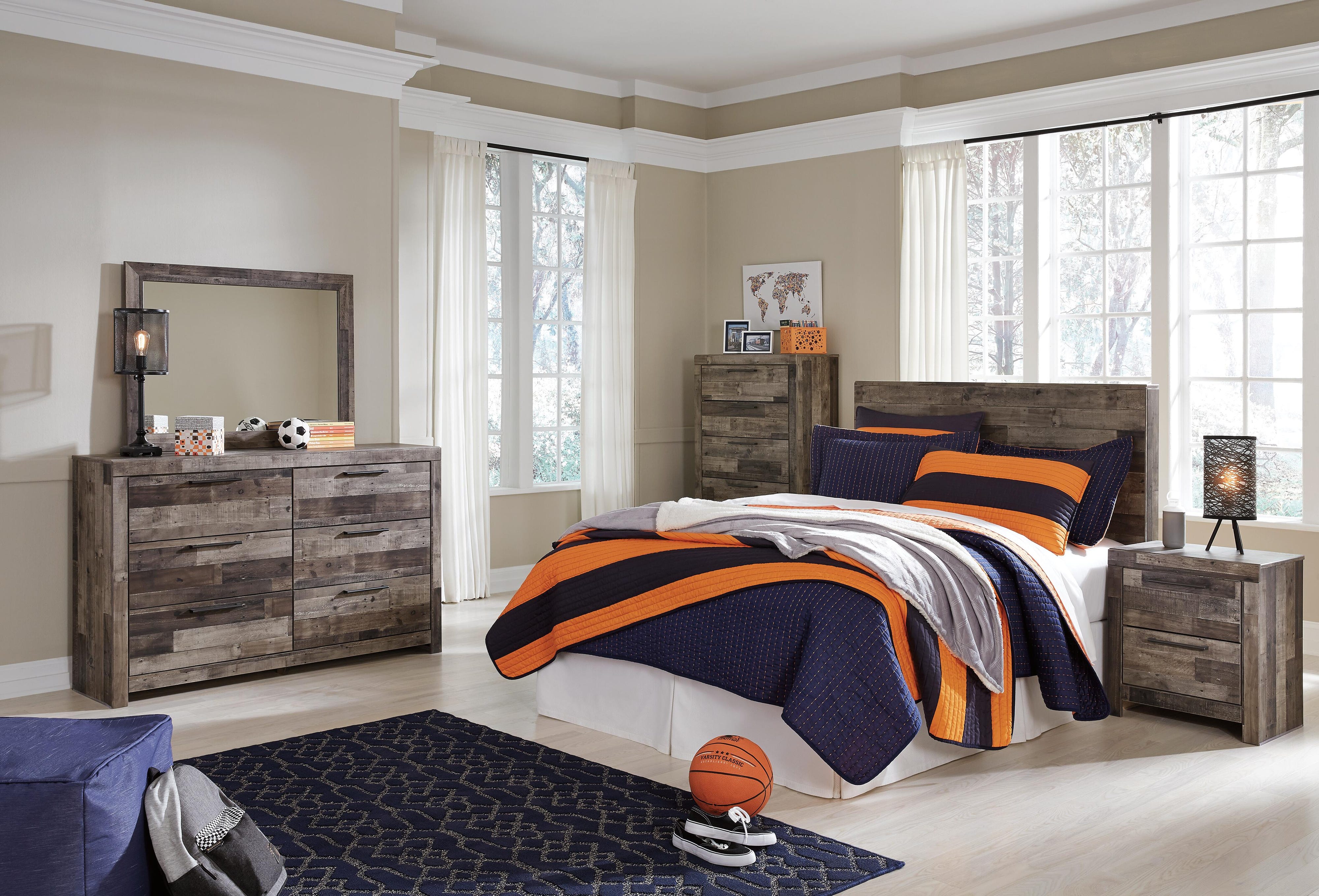 Derekson Panel Headboard with Mirrored Dresser, Chest and Nightstand