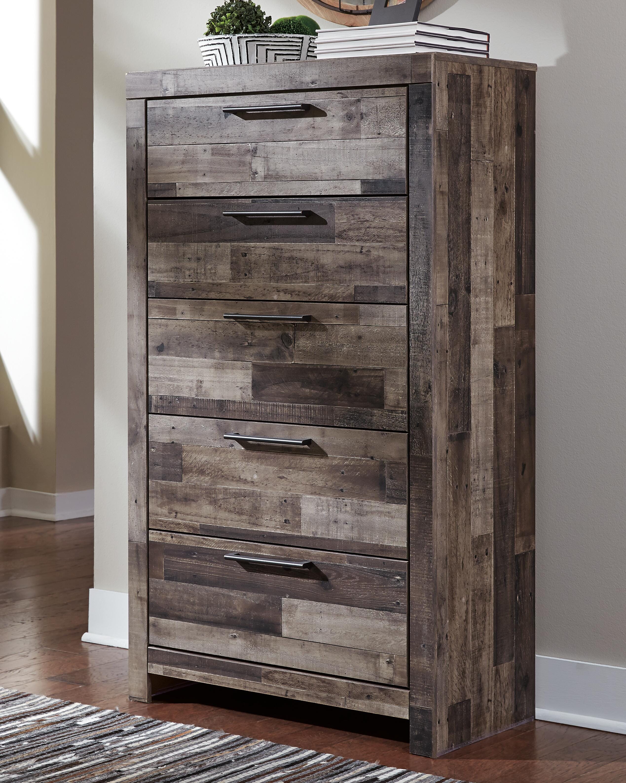 Derekson Panel Headboard with Mirrored Dresser, Chest and 2 Nightstands