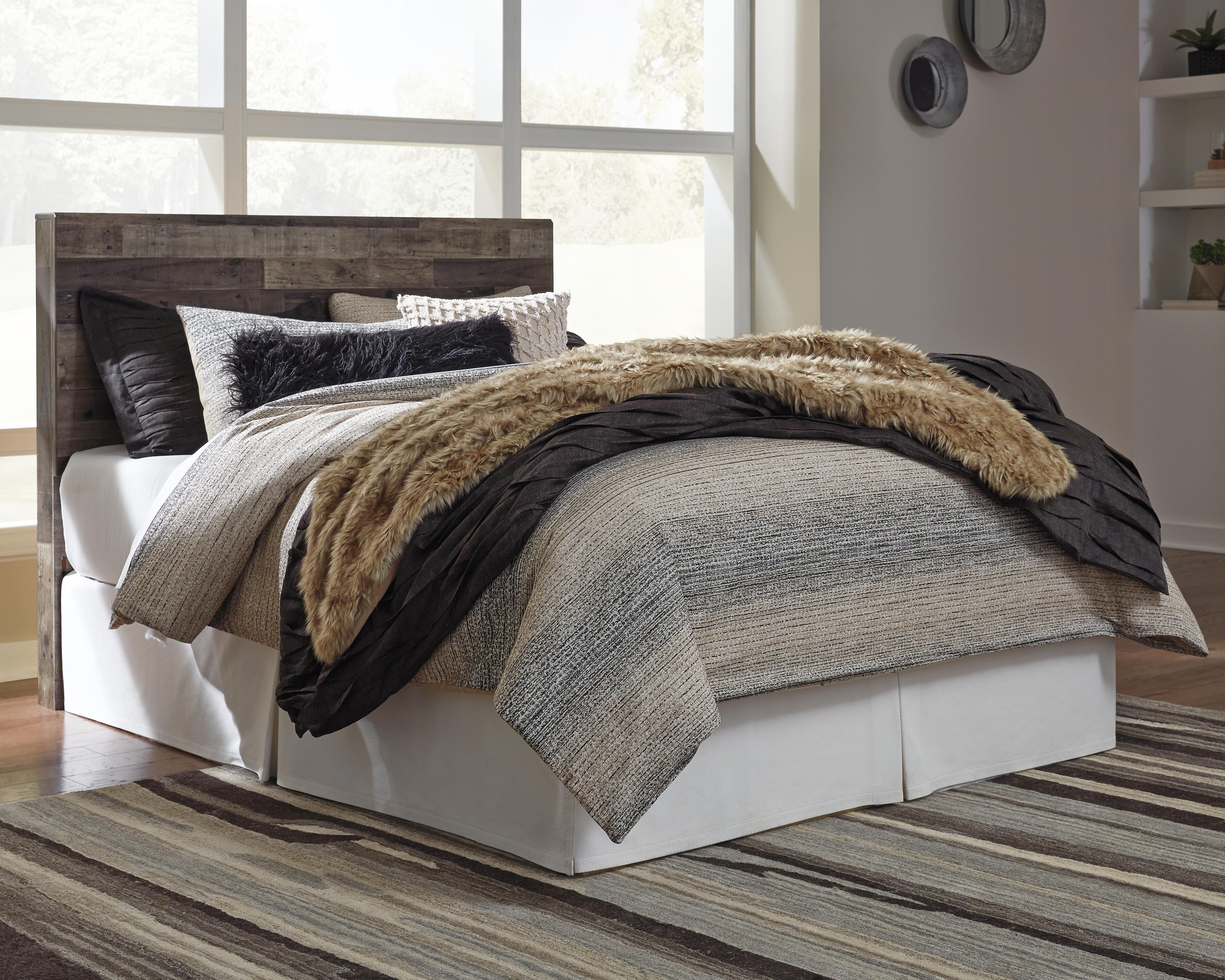 Derekson Panel Headboard with Mirrored Dresser