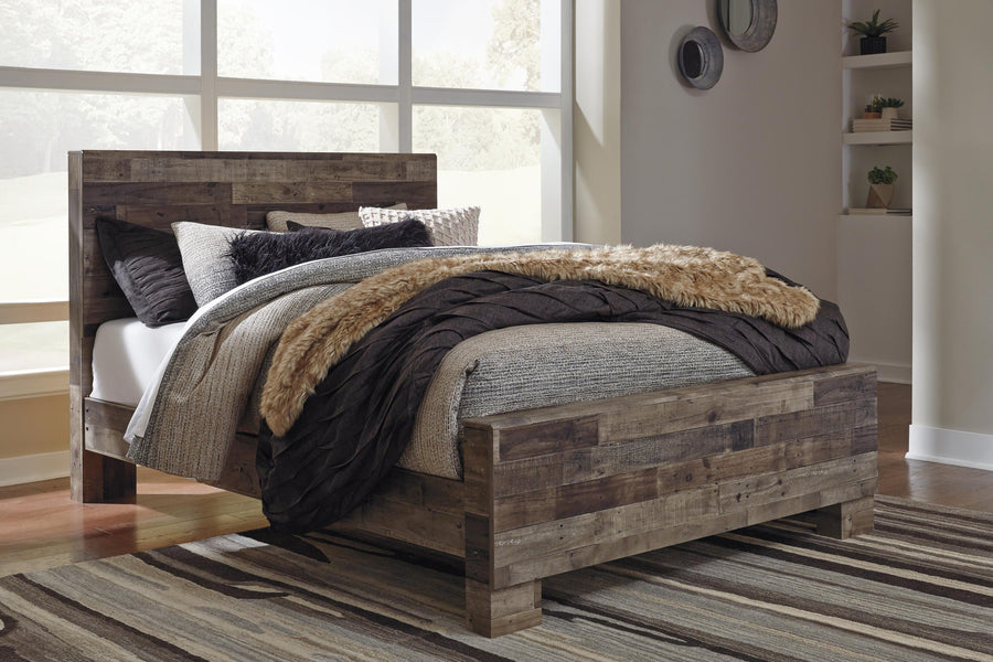 Kensley Panel Bed