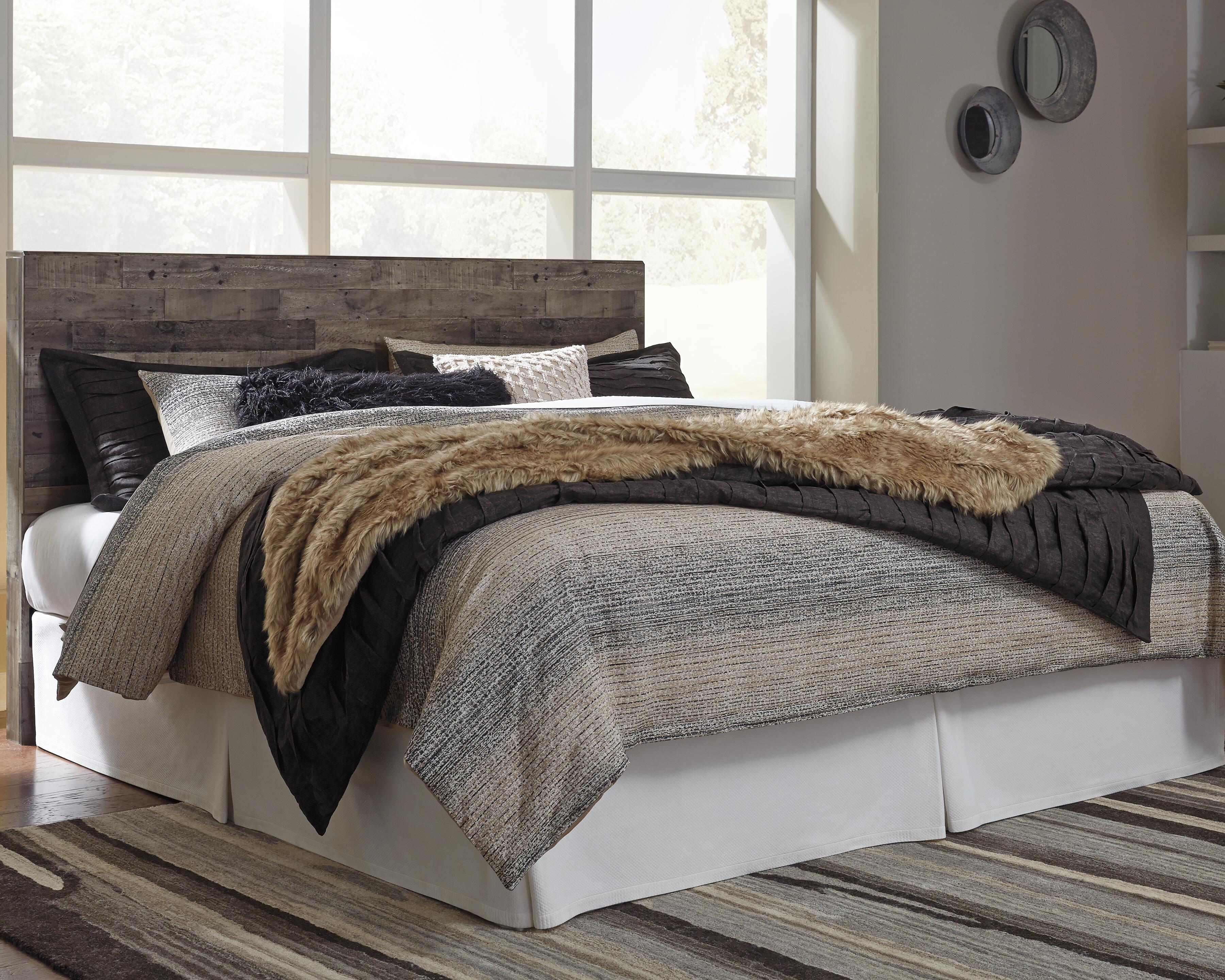 Derekson Panel Headboard with Dresser