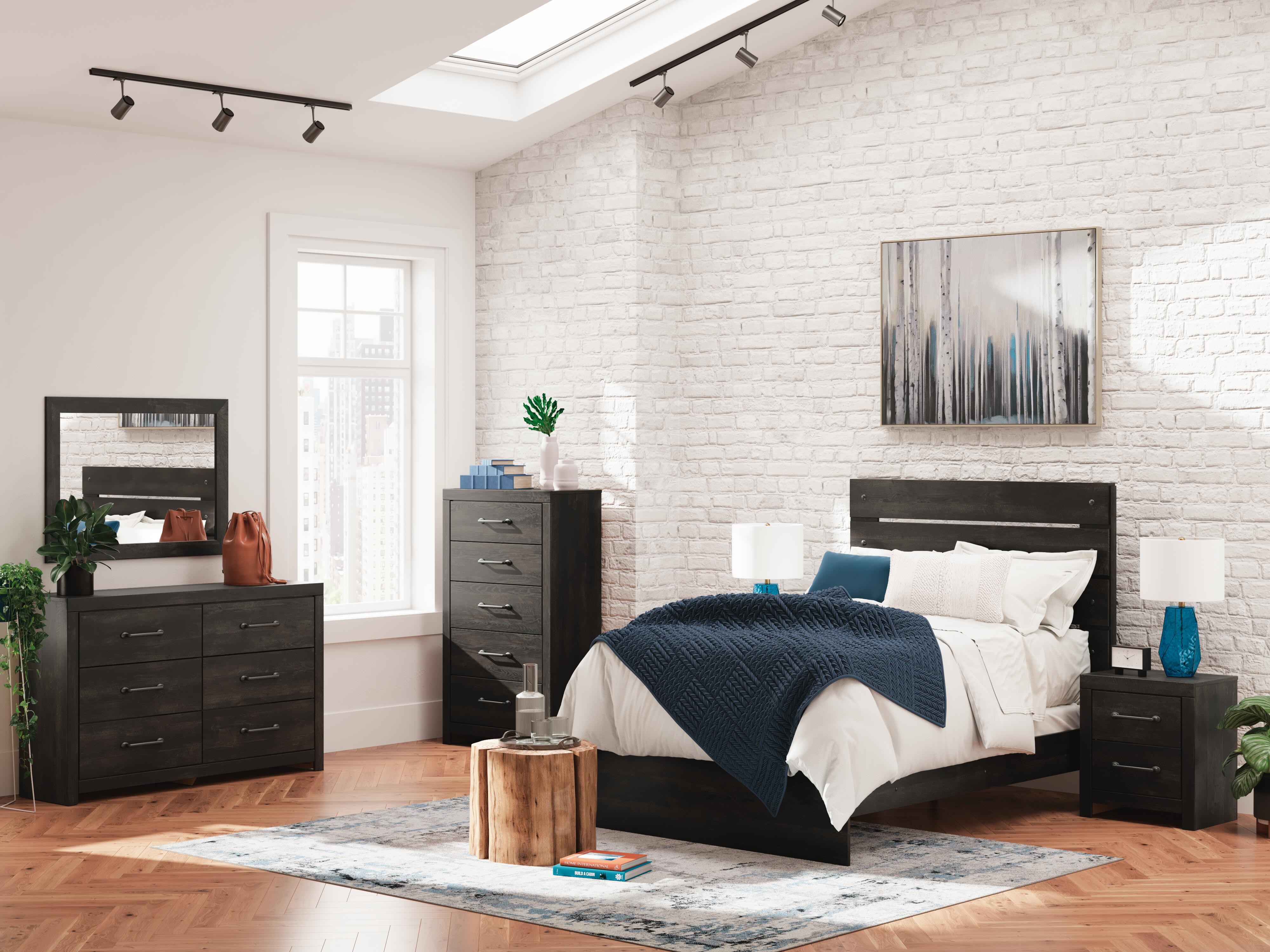 Hollivern Panel Bed