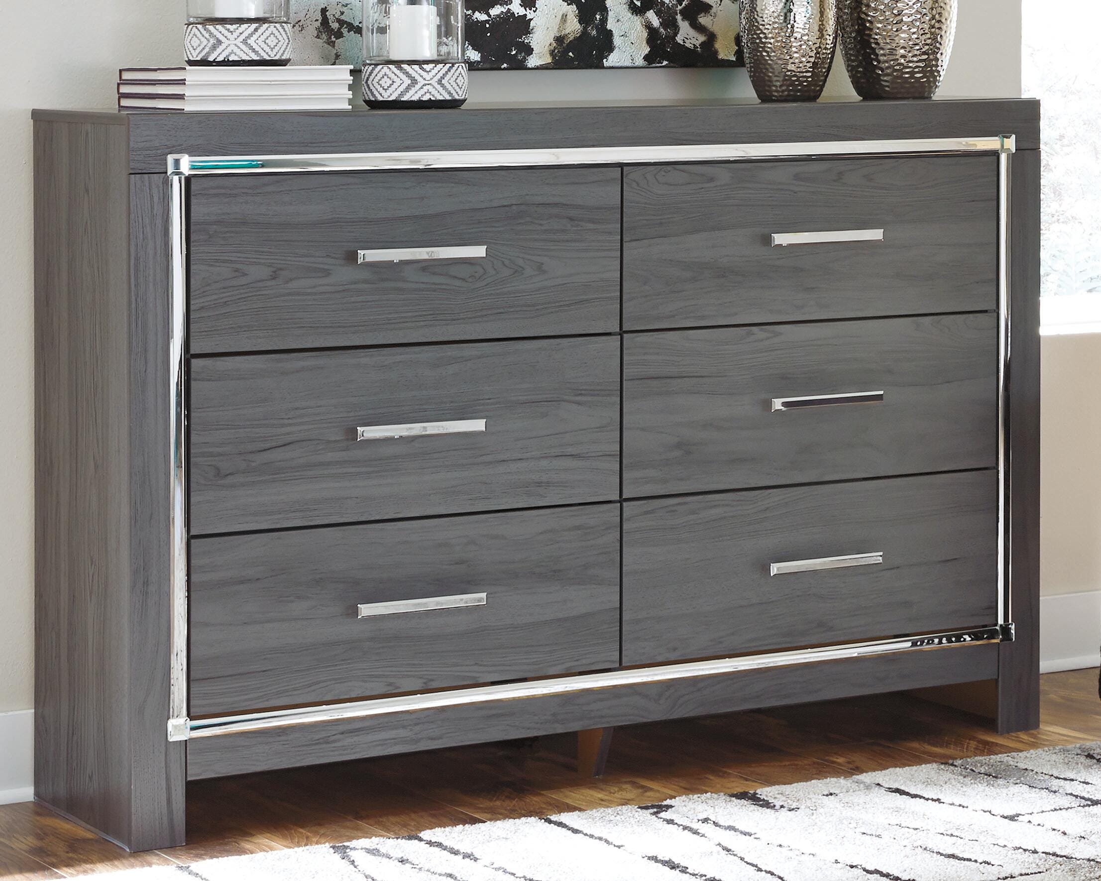 Lodanna Upholstered Panel Bed, Dresser, Chest and 2 Nightstands