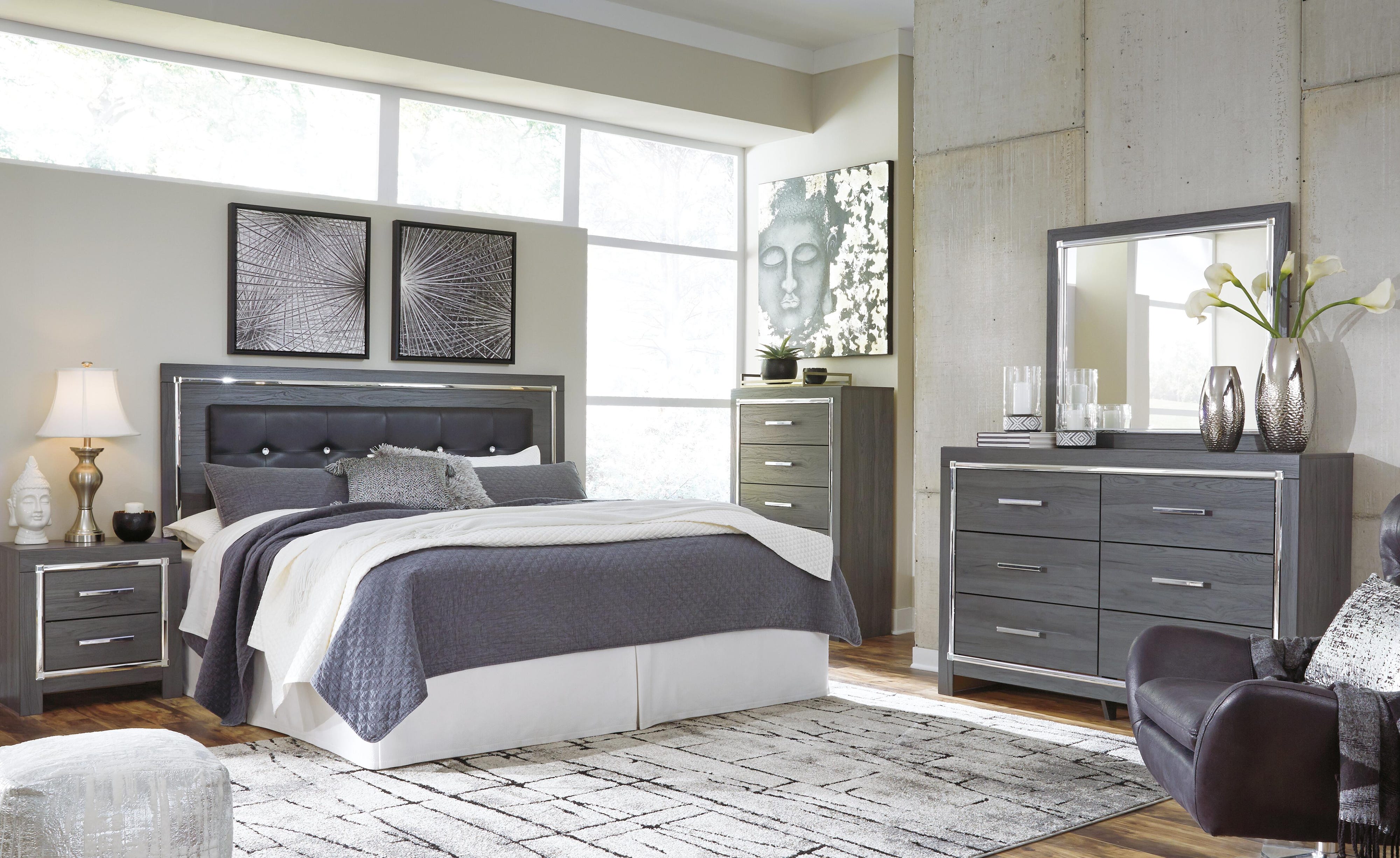 Lodanna /Cal Panel Headboard, Dresser and Nightstand