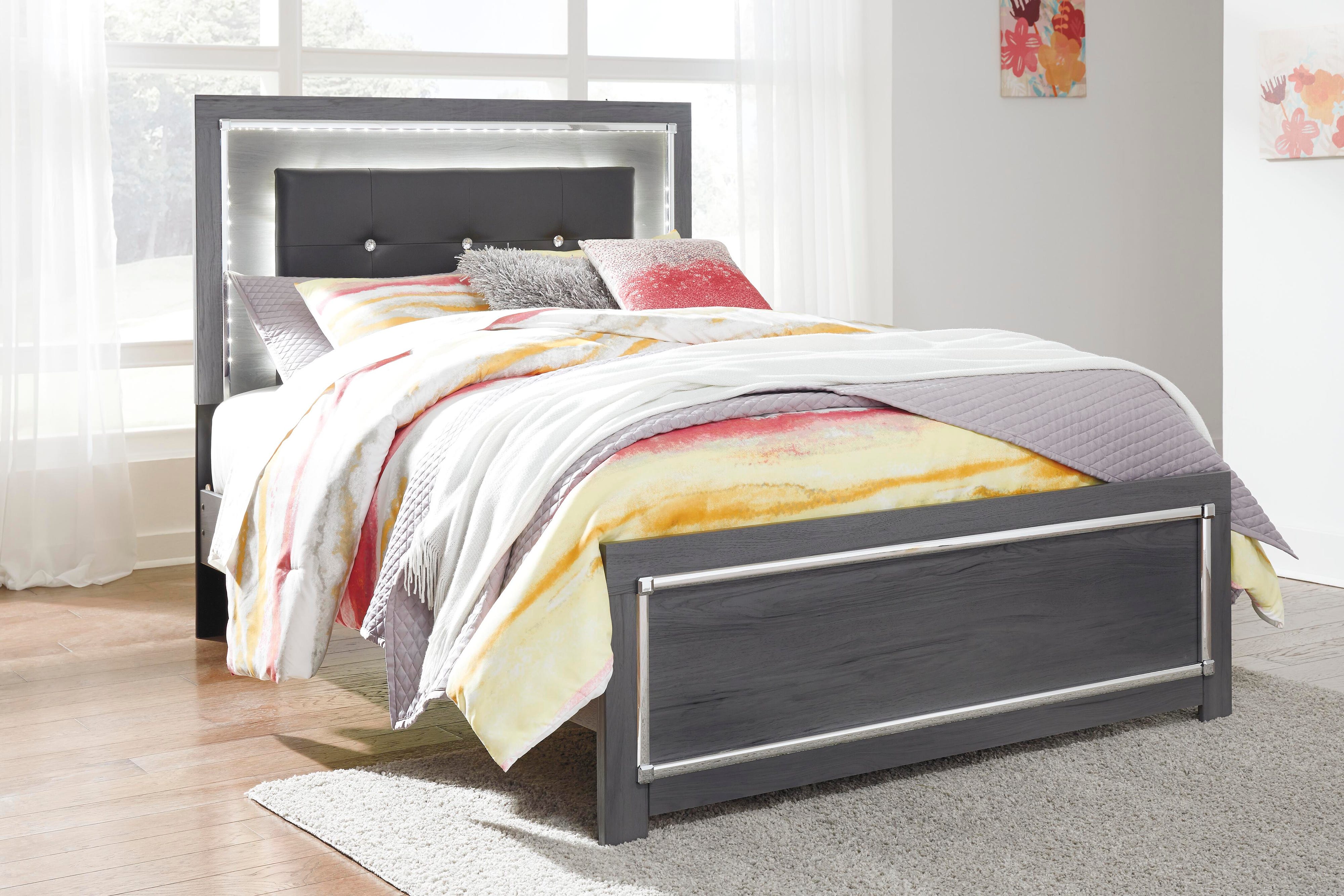 Lodanna Panel Bed with Dresser