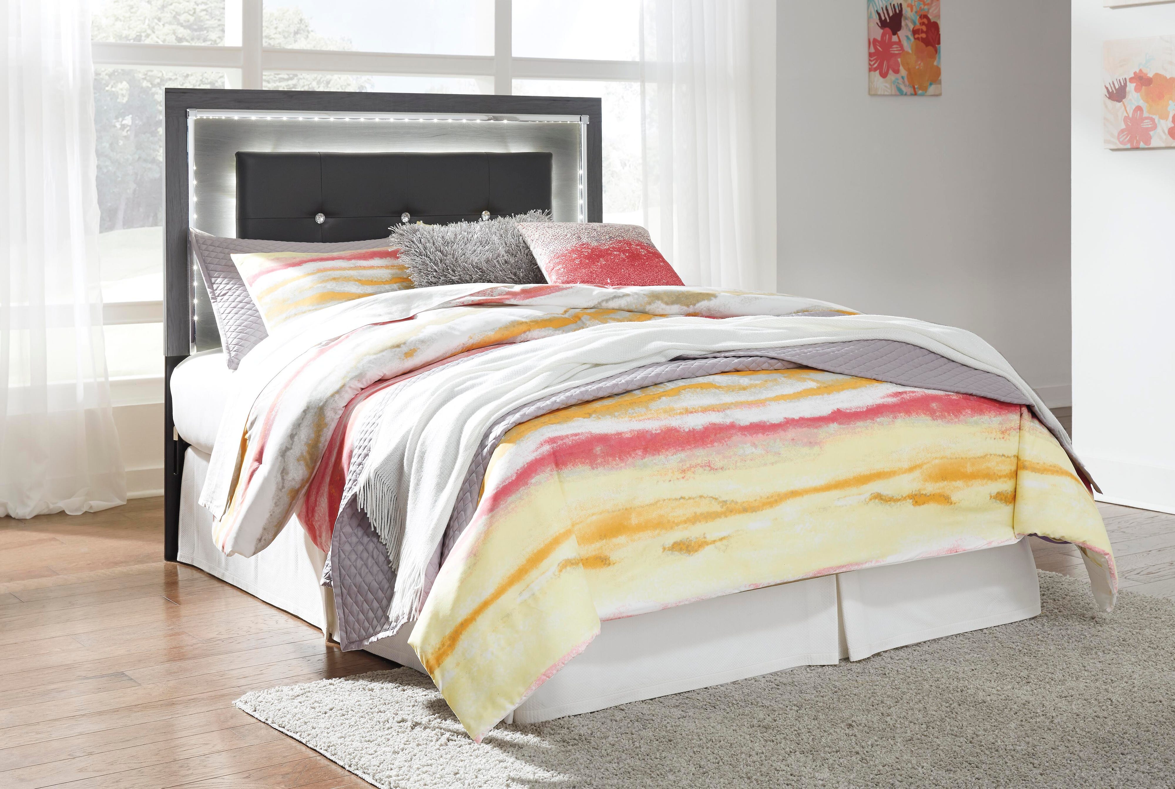 Lodanna Upholstered Panel Headboard with Mirrored Dresser