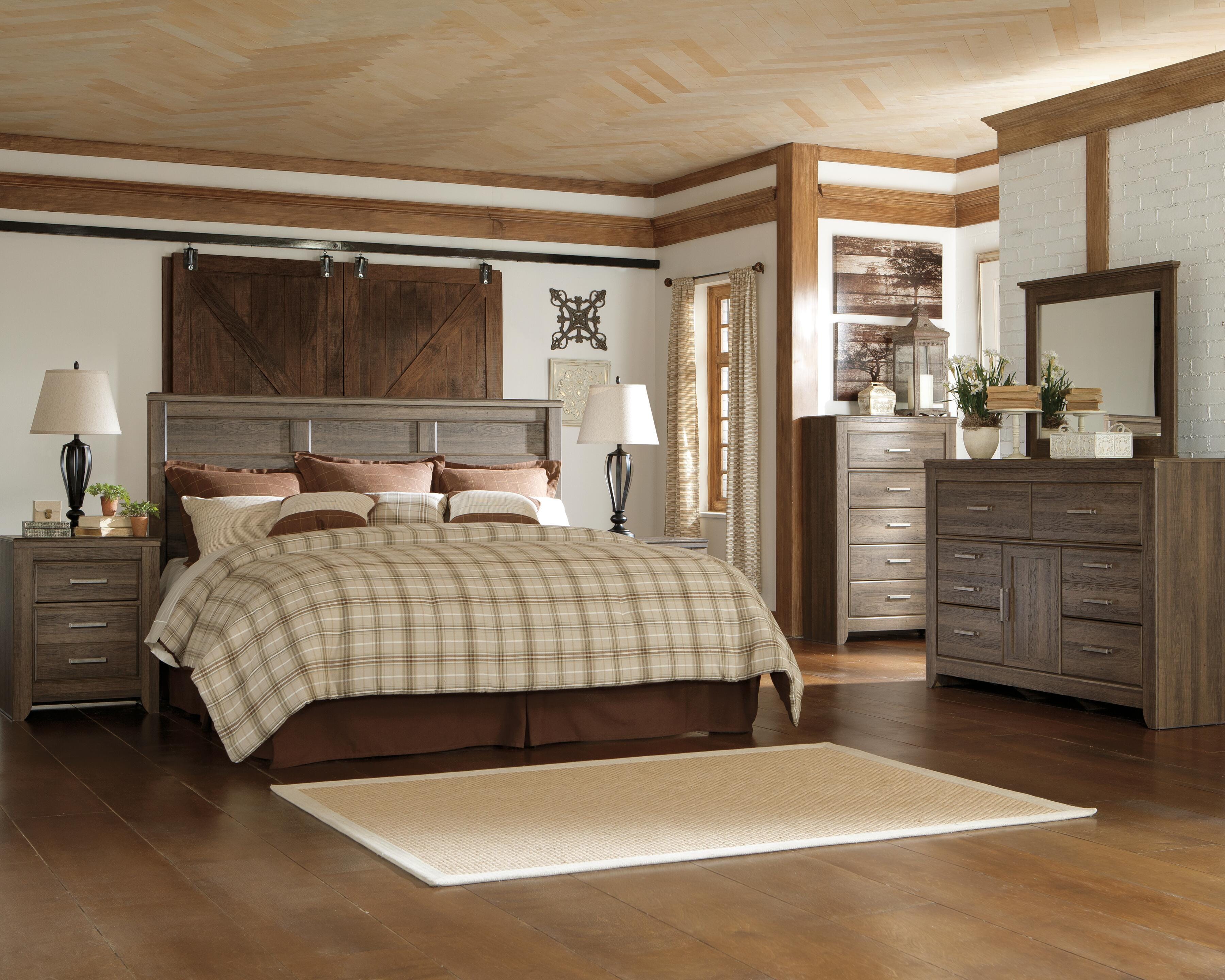 Juararo Panel Headboard with Mirrored Dresser