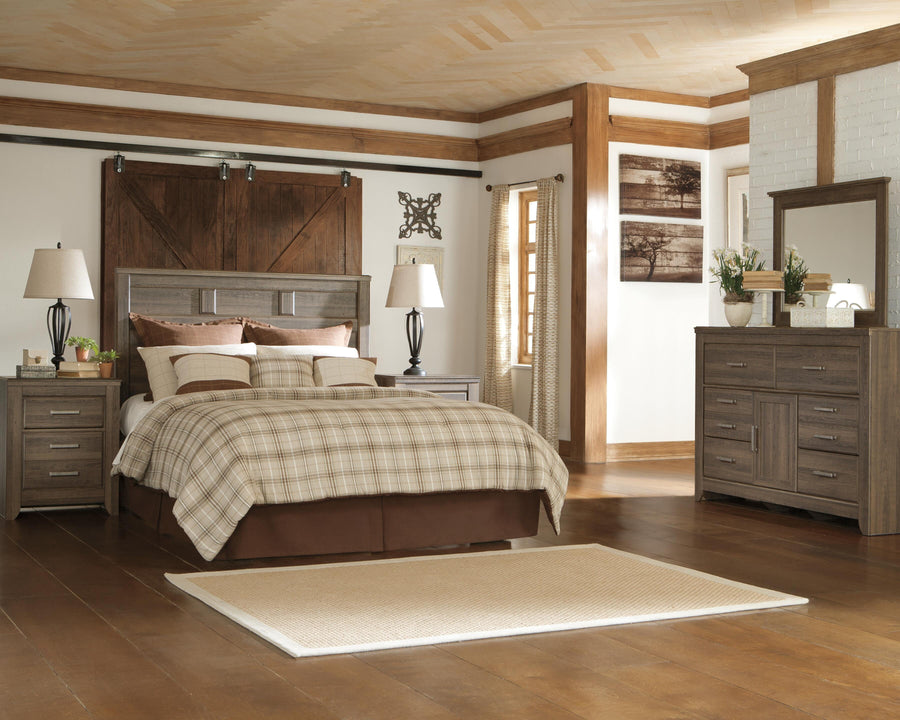 Juararo Panel Headboard with Mirrored Dresser and 2 Nightstands