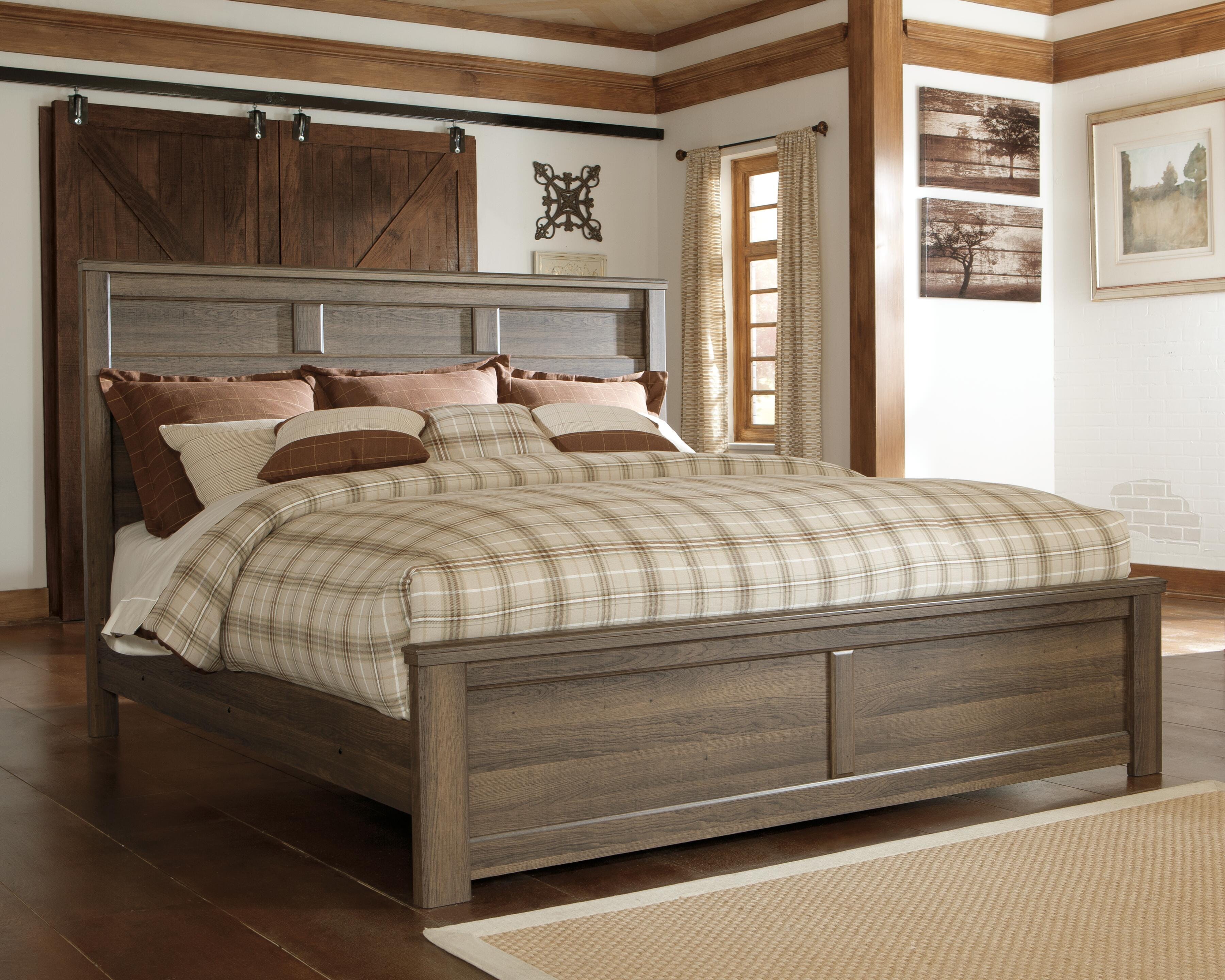 Juararo Panel Bed and 2 Nightstands