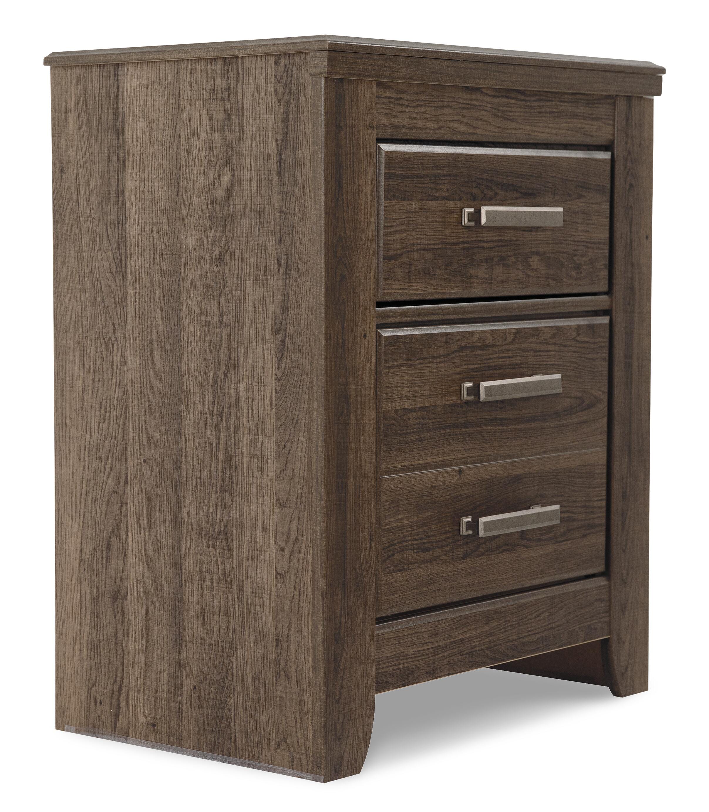Juararo Panel Headboard with Mirrored Dresser, Chest and Nightstand
