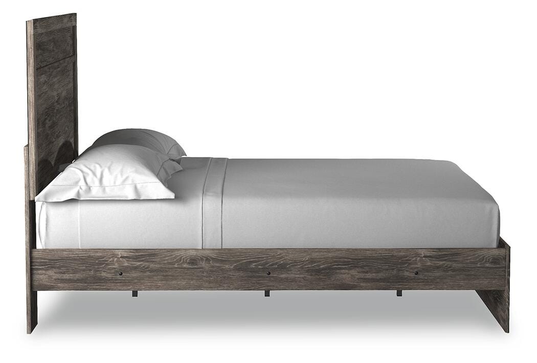 Ralinksi Panel Bed with Mirrored Dresser and Chest