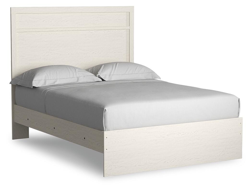 Stelsie Panel Bed with Mirrored Dresser and Nightstand