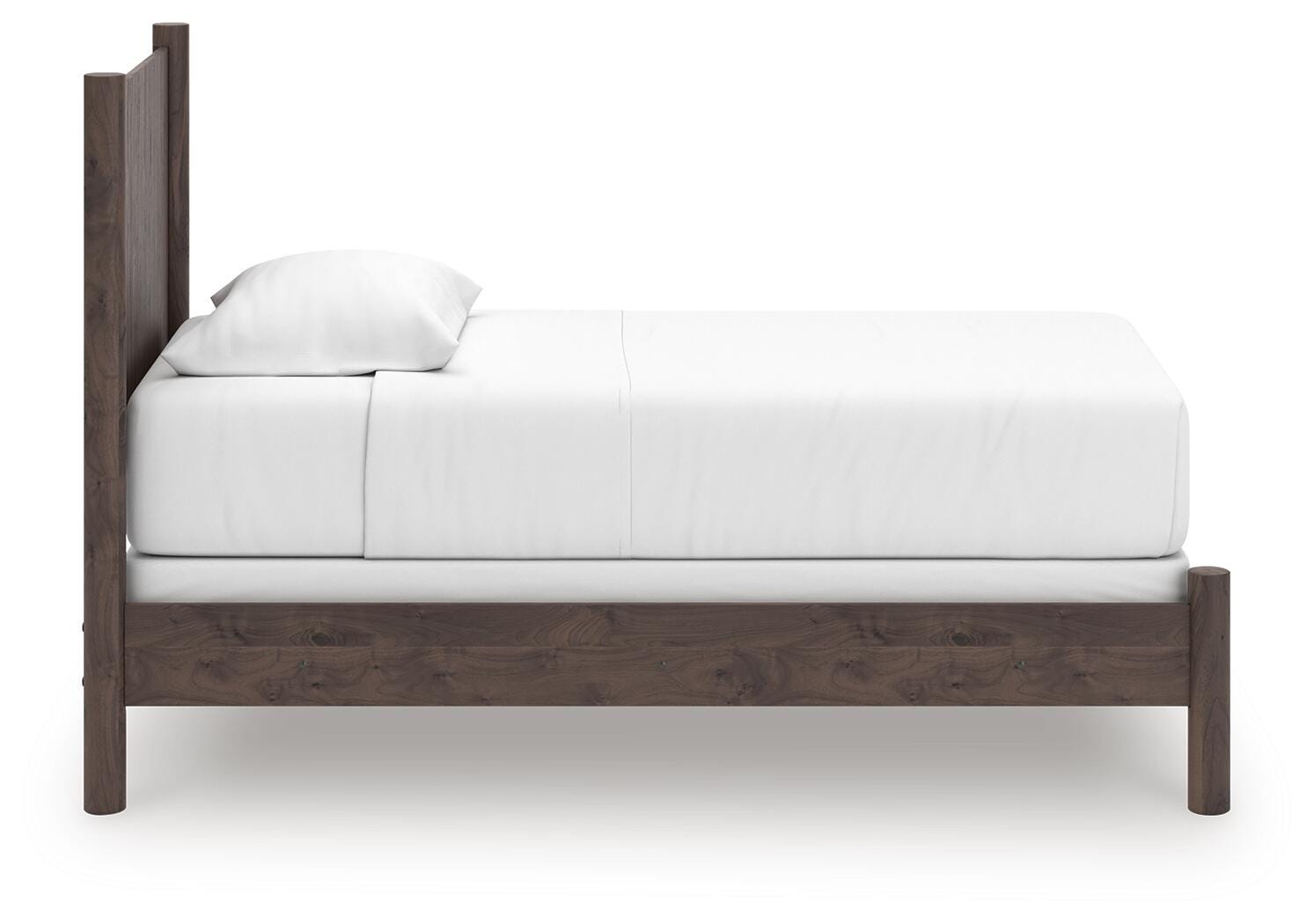 Pamytta Panel Bed, Dresser and Mirror