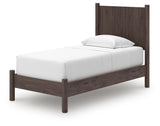 Pamytta Panel Platform Bed