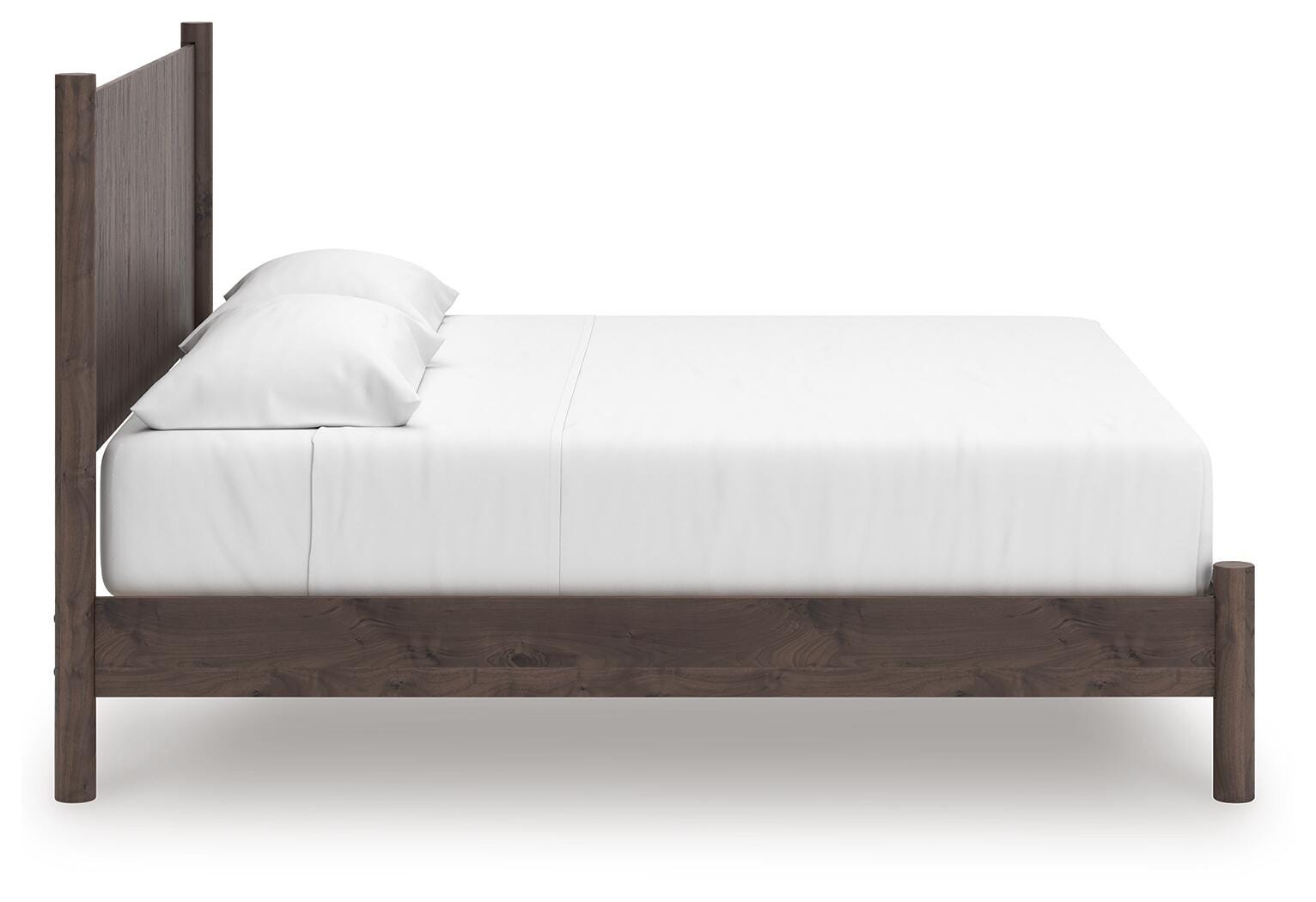 Pamytta Panel Platform Bed, Chest and Nightstand