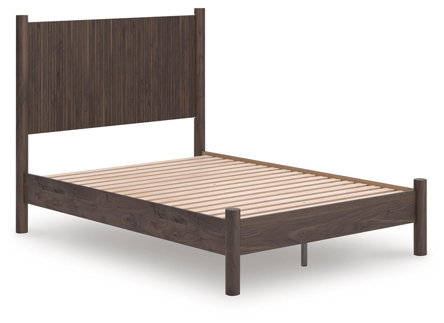 Pamytta Panel Platform Bed, Dresser and Mirror
