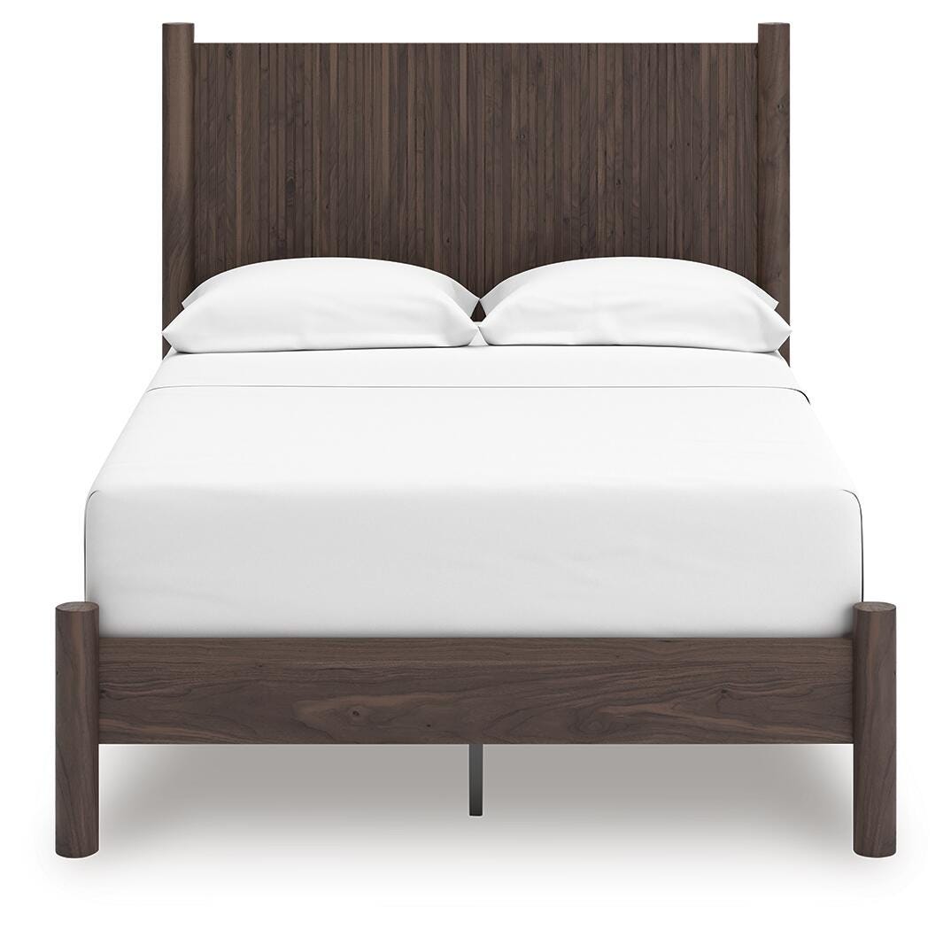 Pamytta Panel Platform Bed and Dresser