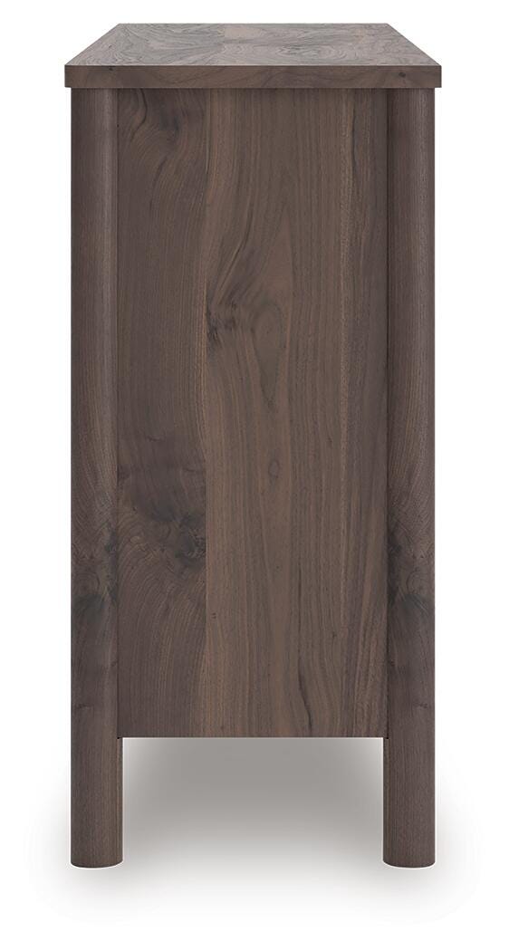 Pamytta Panel Platform Bed, Dresser and Chest