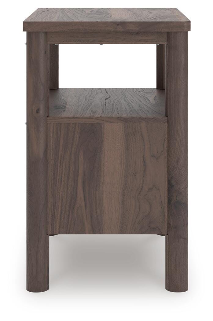 Pamytta Panel Platform Bed, Dresser, Mirror, Chest and Nightstand