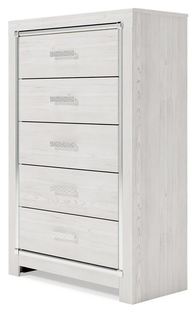 Altyra Panel Bed, Chest and 2 Nightstands