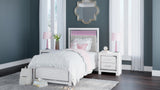 Altyra Panel Bed