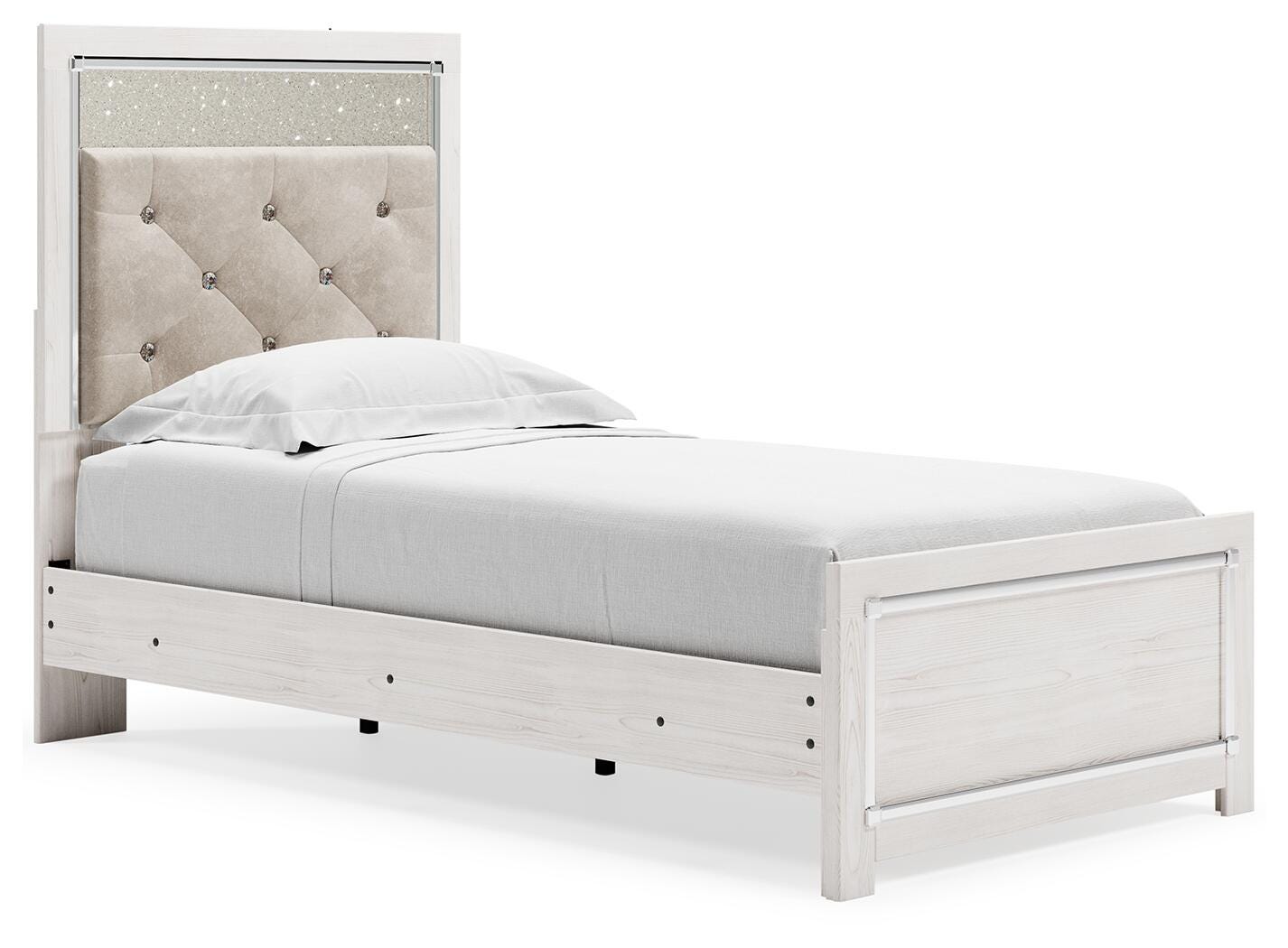 Altyra Panel Bed with Dresser
