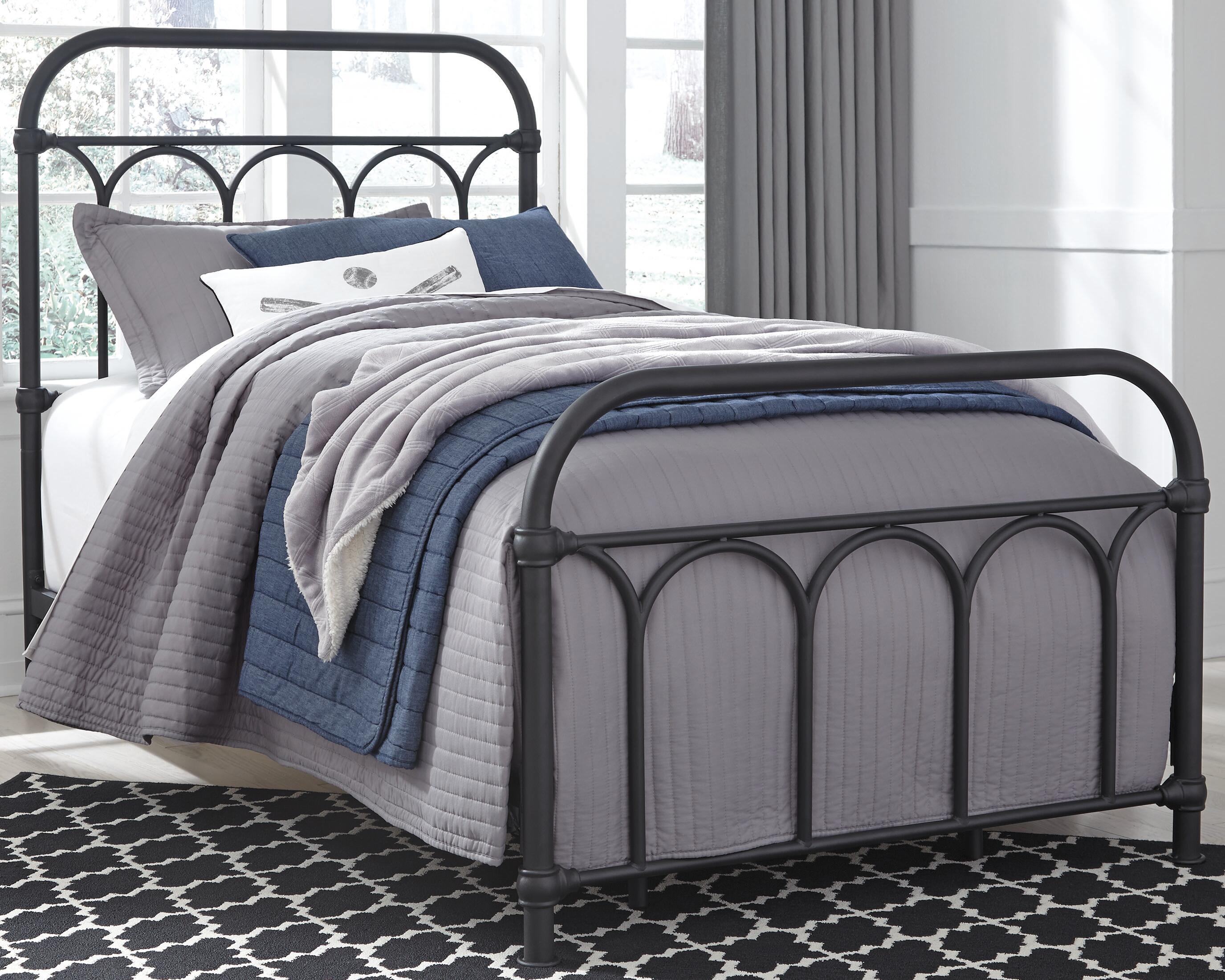 Nashburg Metal Bed