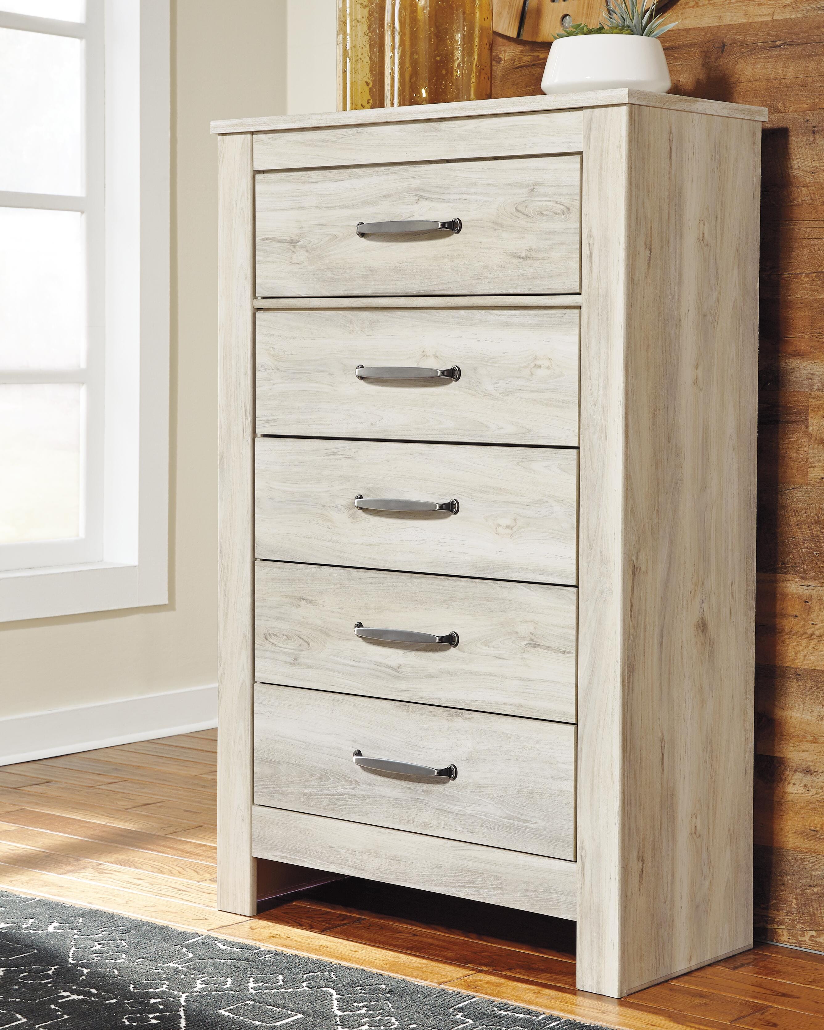 Bellaby Storage Bed, Dresser, Mirror, Chest and 2 Nightstands