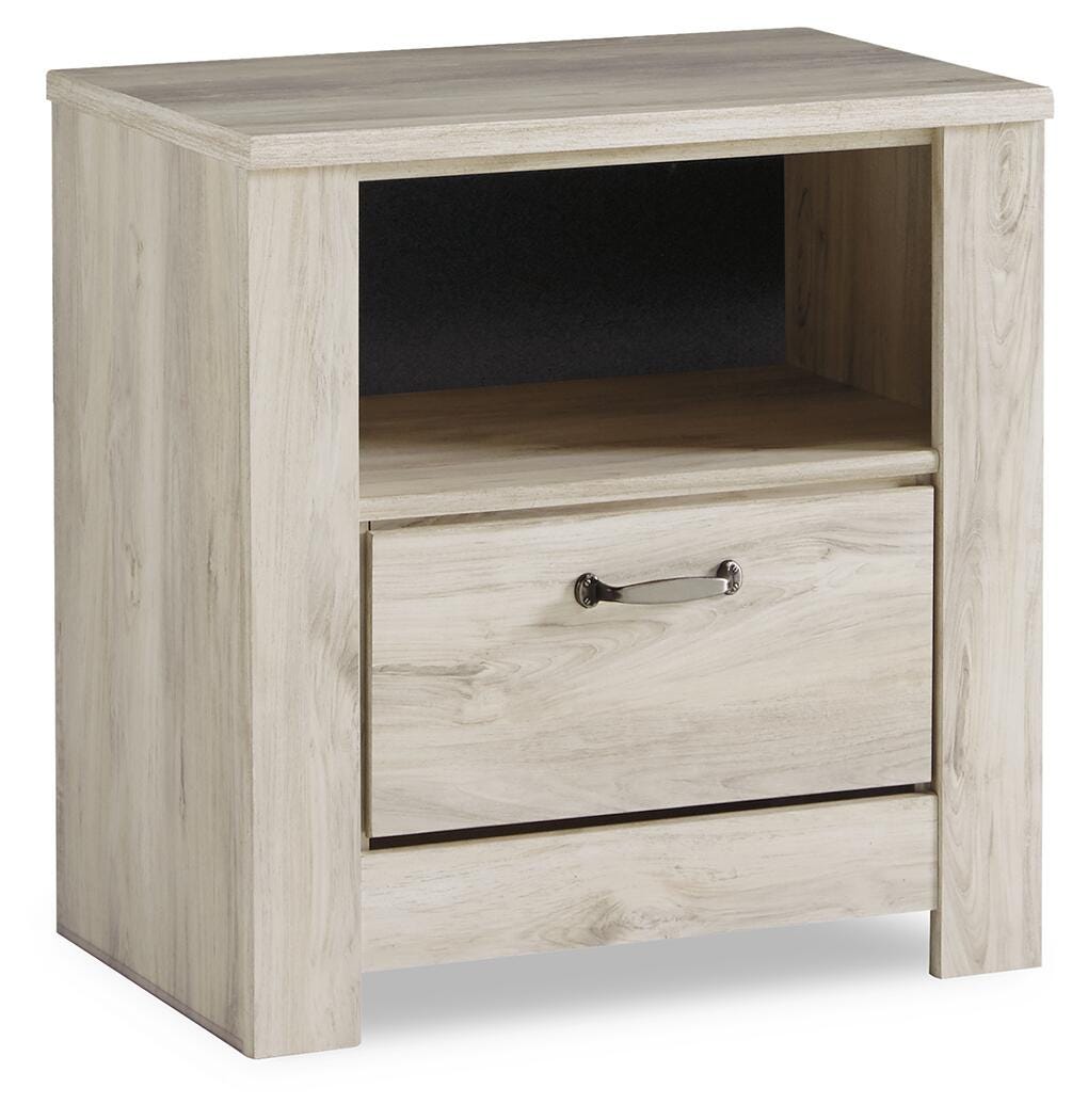 Bellaby Panel Bed, Dresser, Mirror, and Nightstand