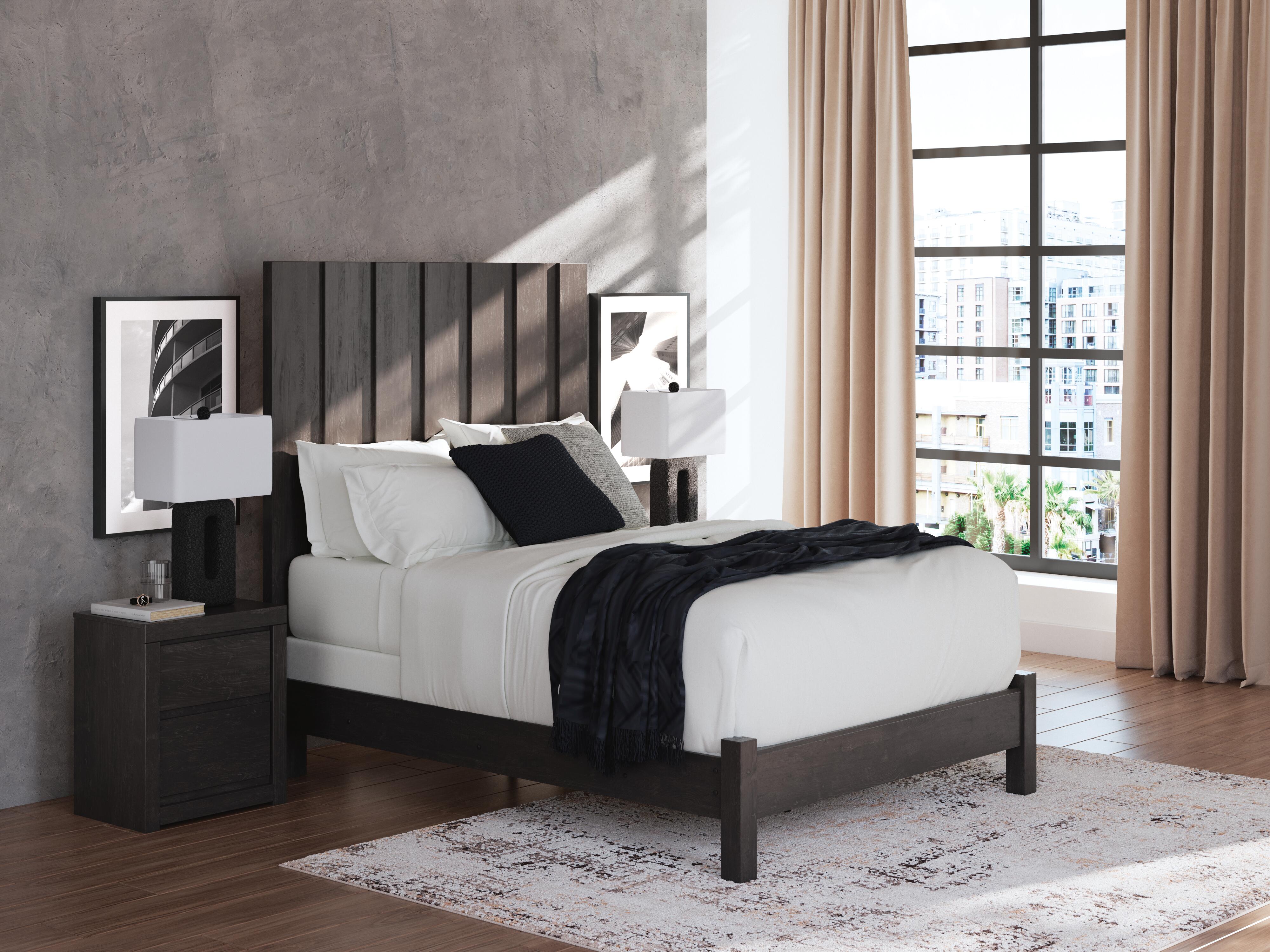 Fraluna Panel Bed and Dresser