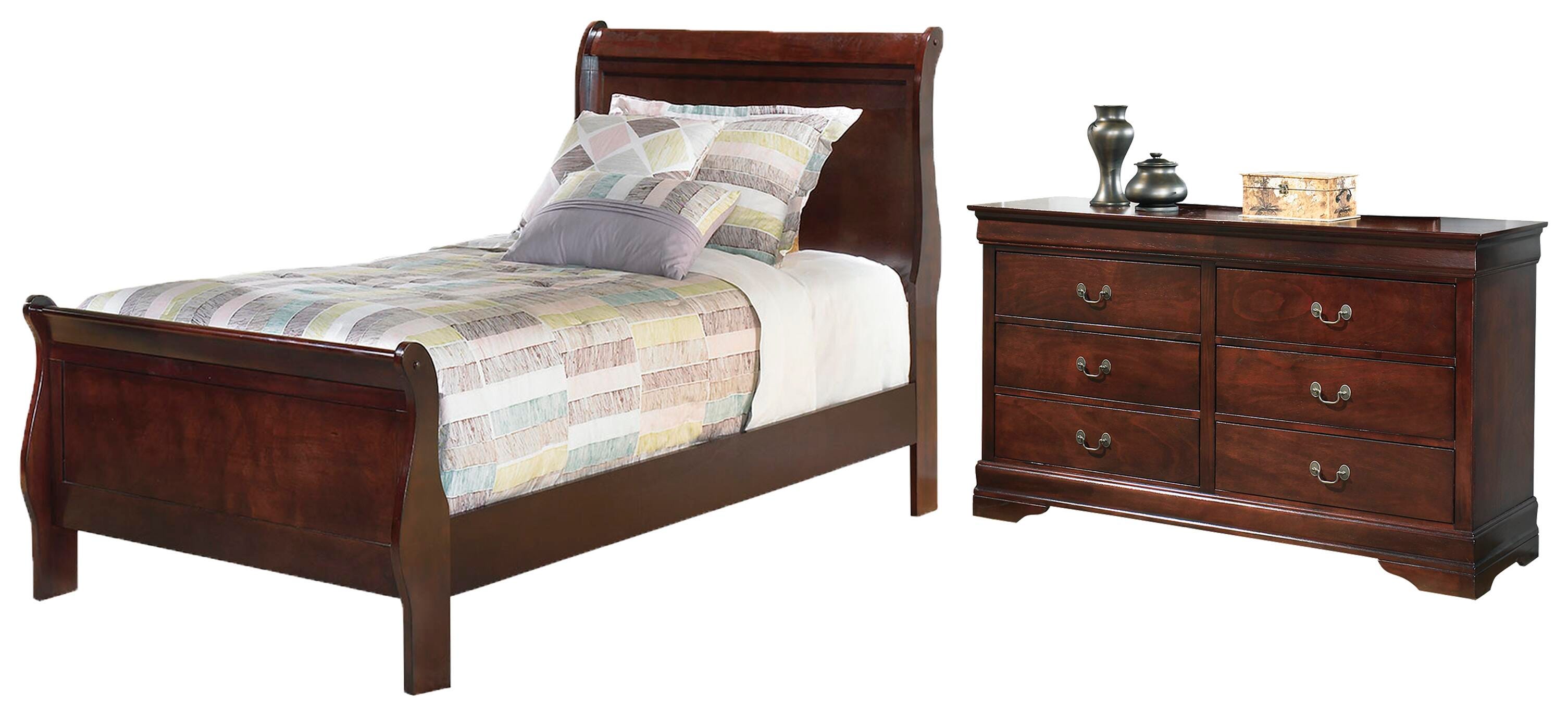 Alisdair Sleigh Bed with Dresser
