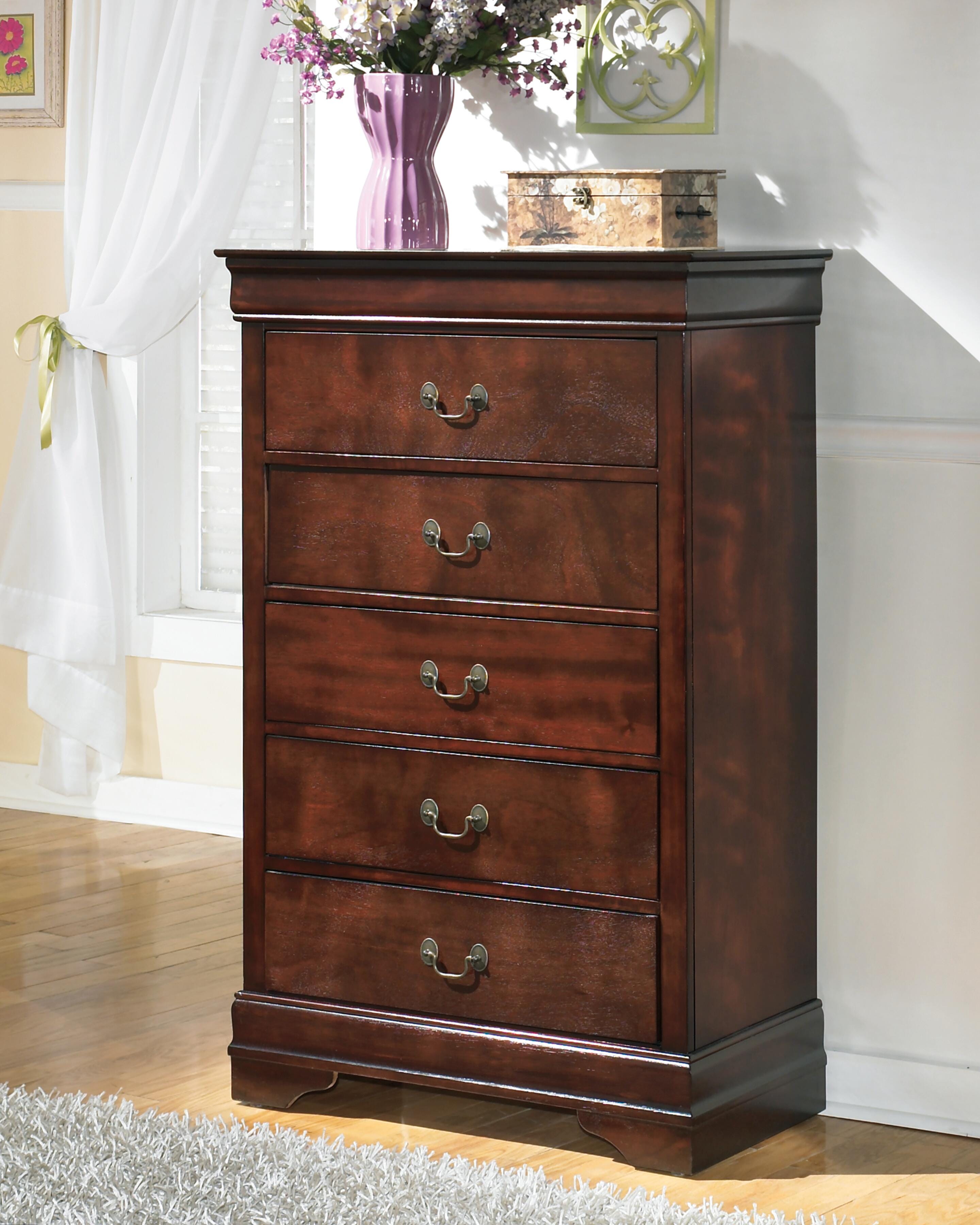 Alisdair Sleigh Bed and Chest