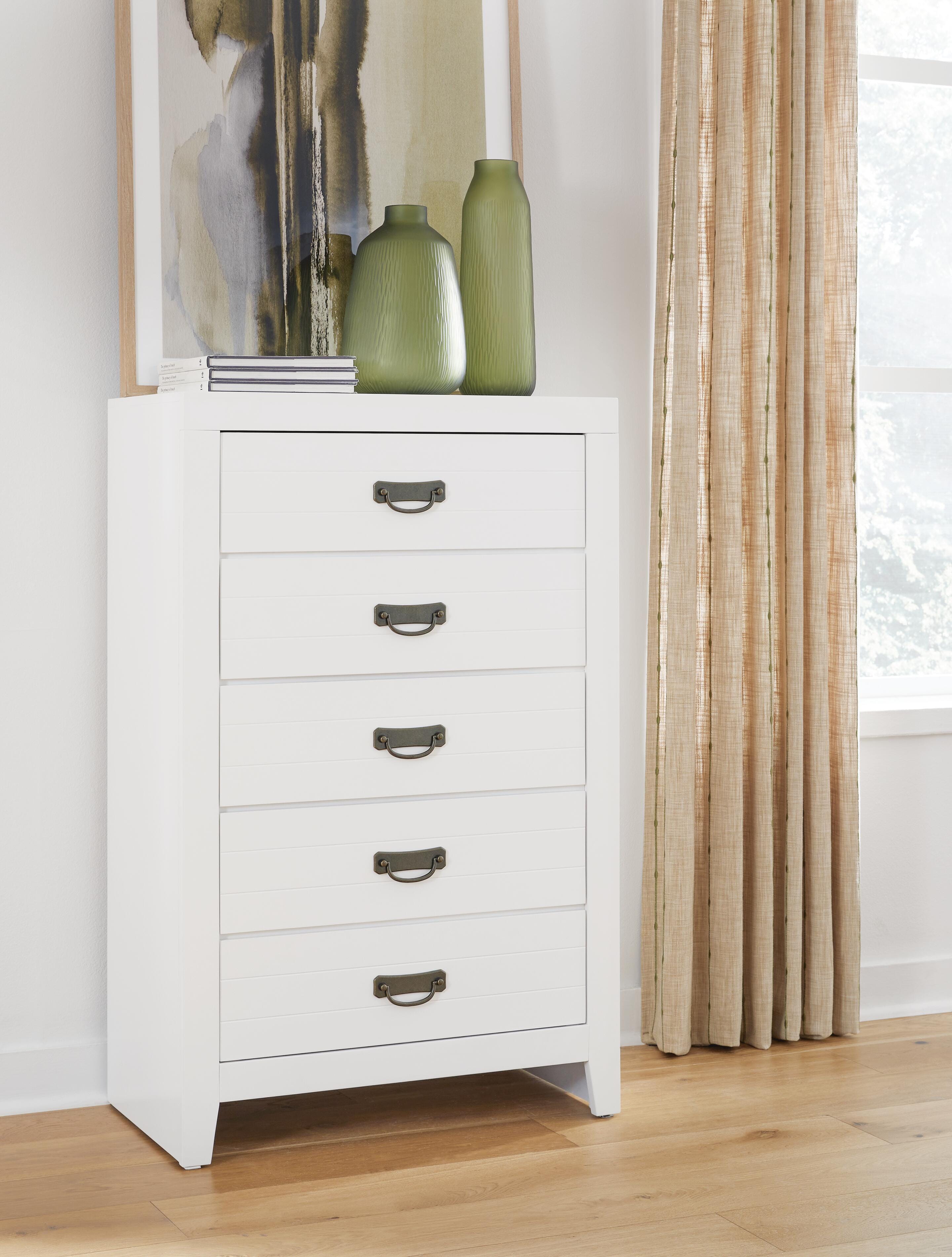 Binterglen Panel Bed, Dresser, Mirror, Chest and 2 Nightstands