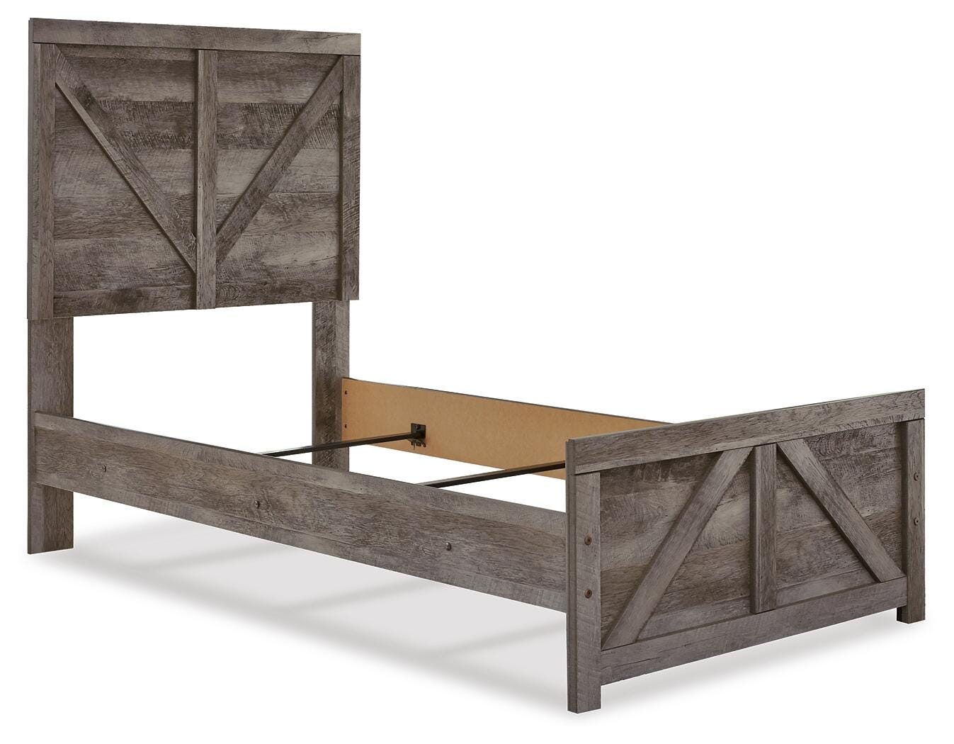 Wynnlow Panel Bed