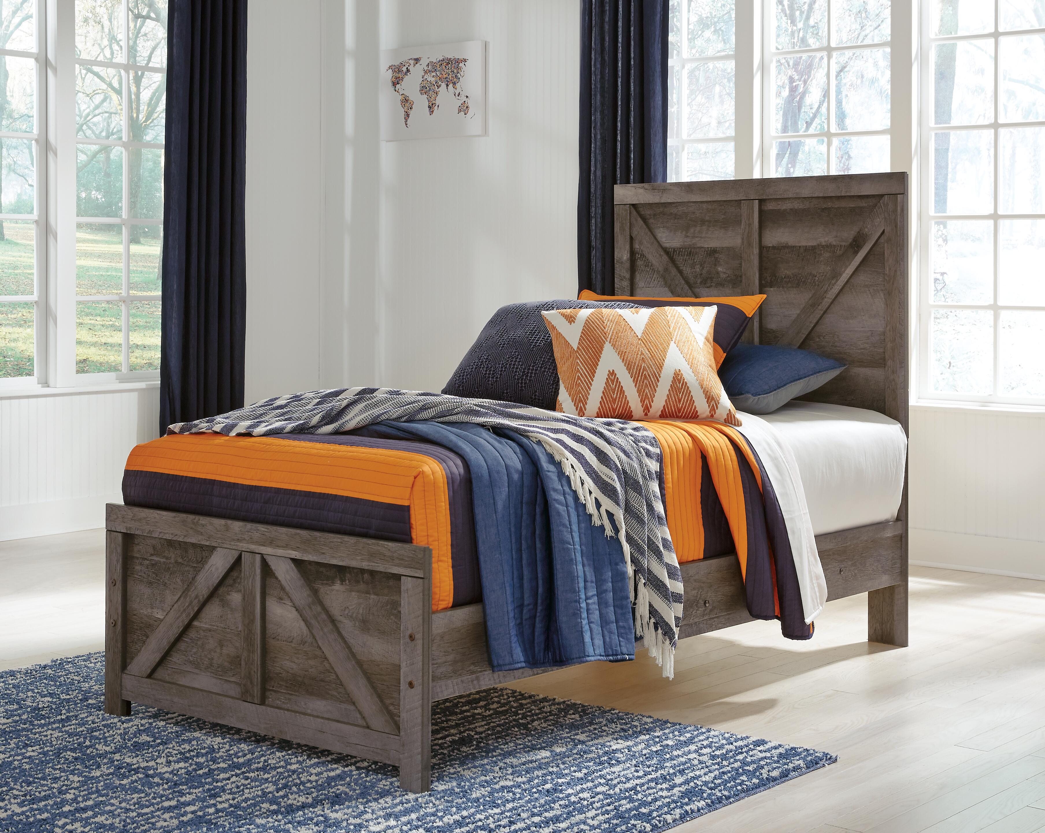Wynnlow Panel Bed, Dresser and Mirror