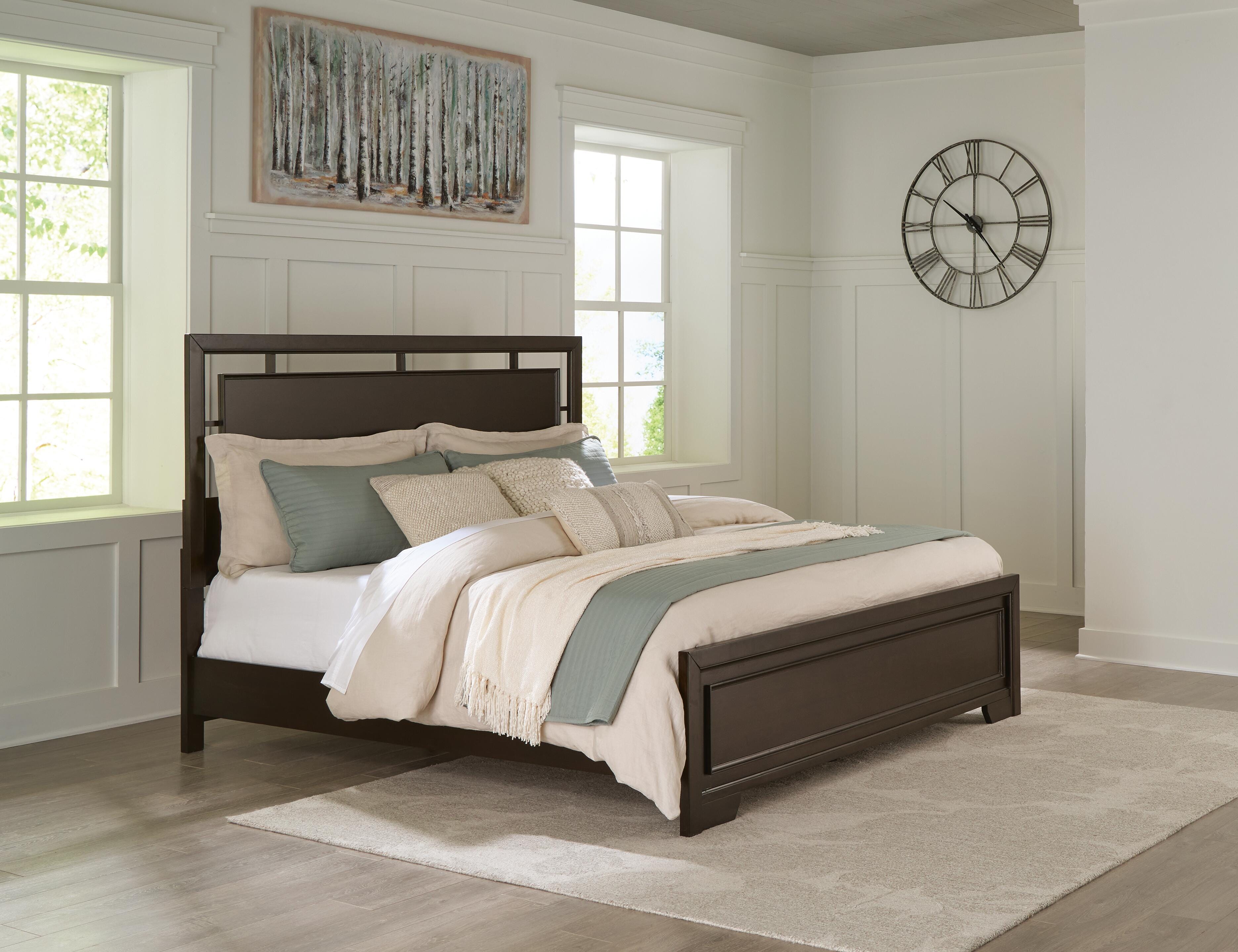 Covetown Panel Bed with Dresser