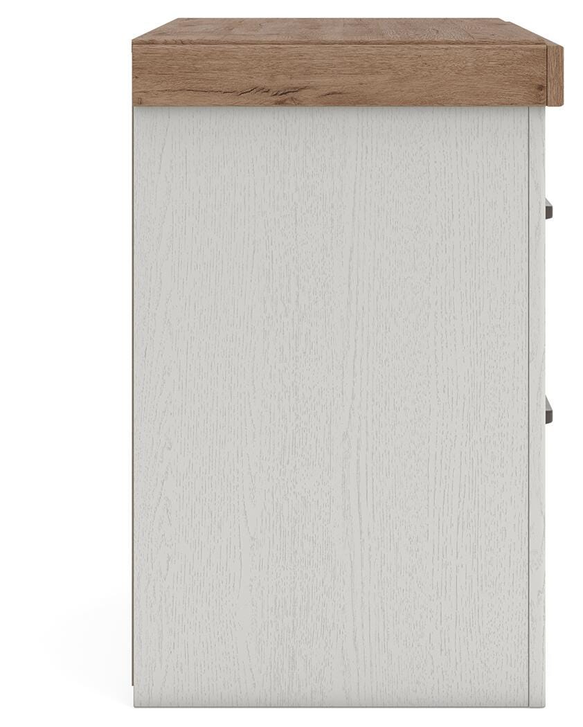 Savonport Panel Bed, Chest and Nightstand