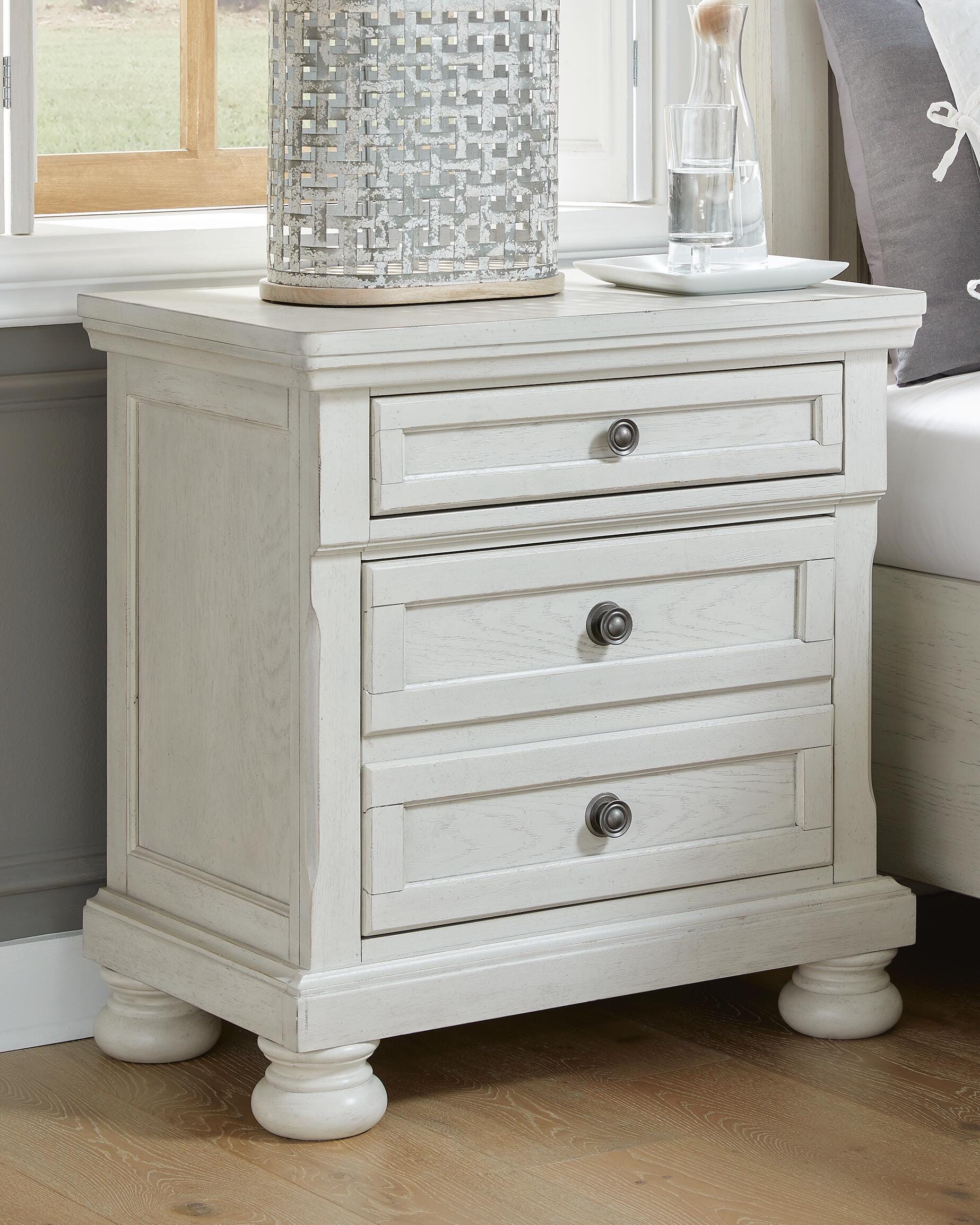 Lodanna Upholstered Storage Bed, Dresser, Mirror, Chest and 2 Nightstands