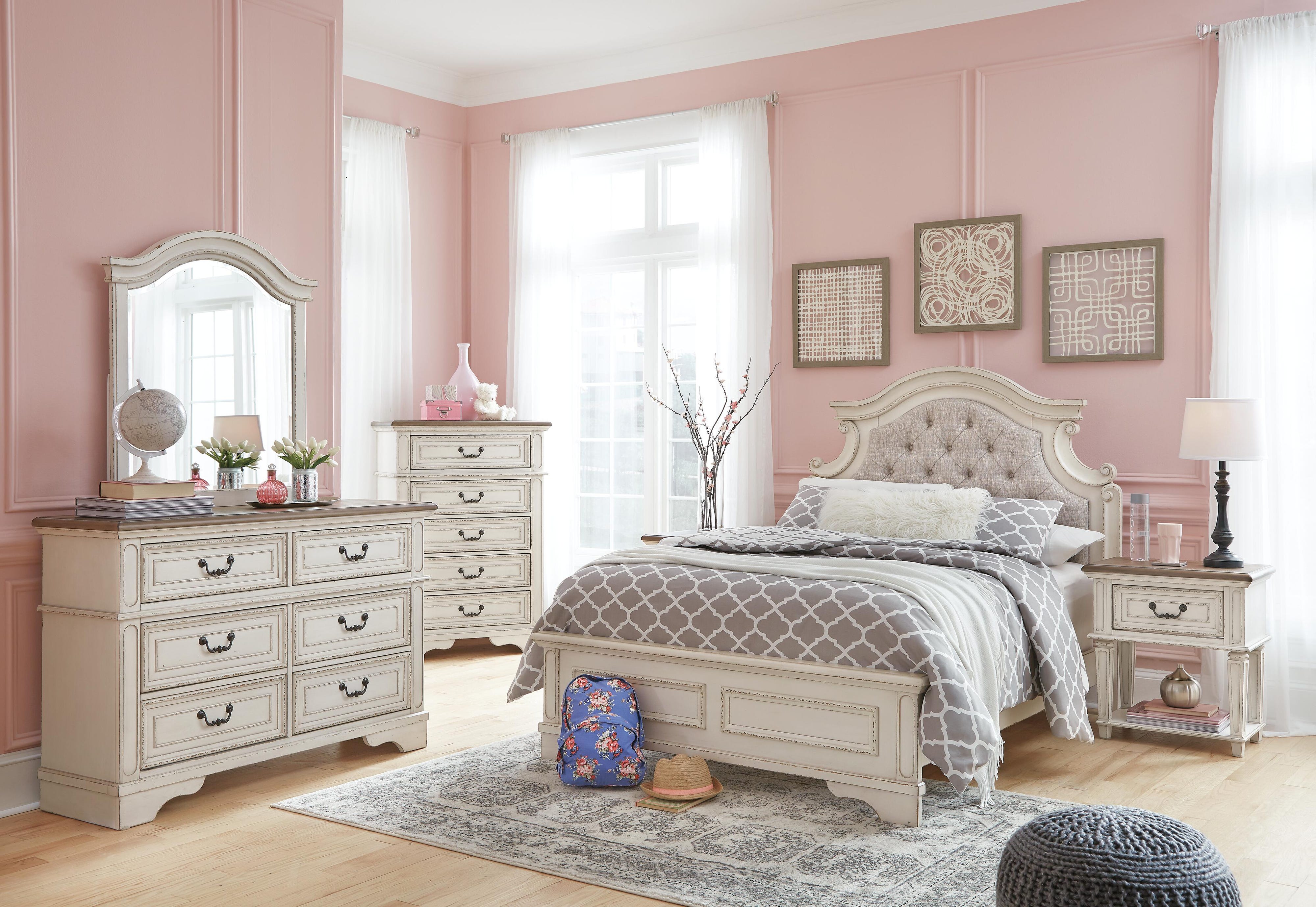 Realyn Panel Bed with Mirrored Dresser, Chest and Nightstand