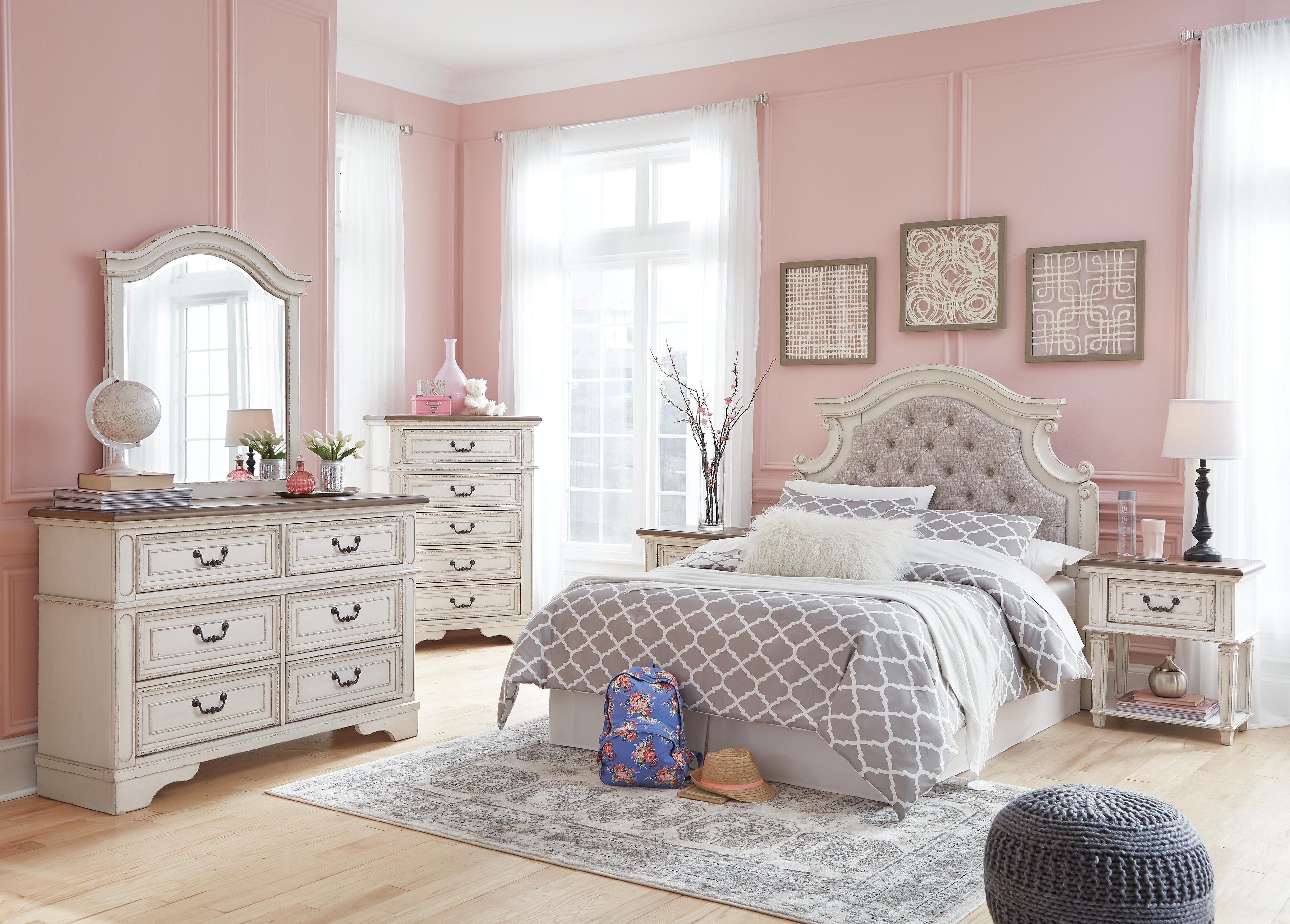 Realyn Nightstand