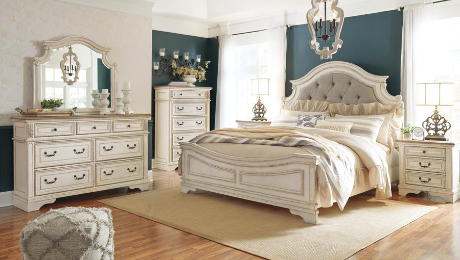 Realyn Panel Bed, Dresser, Mirror, Chest and 2 Nightstands