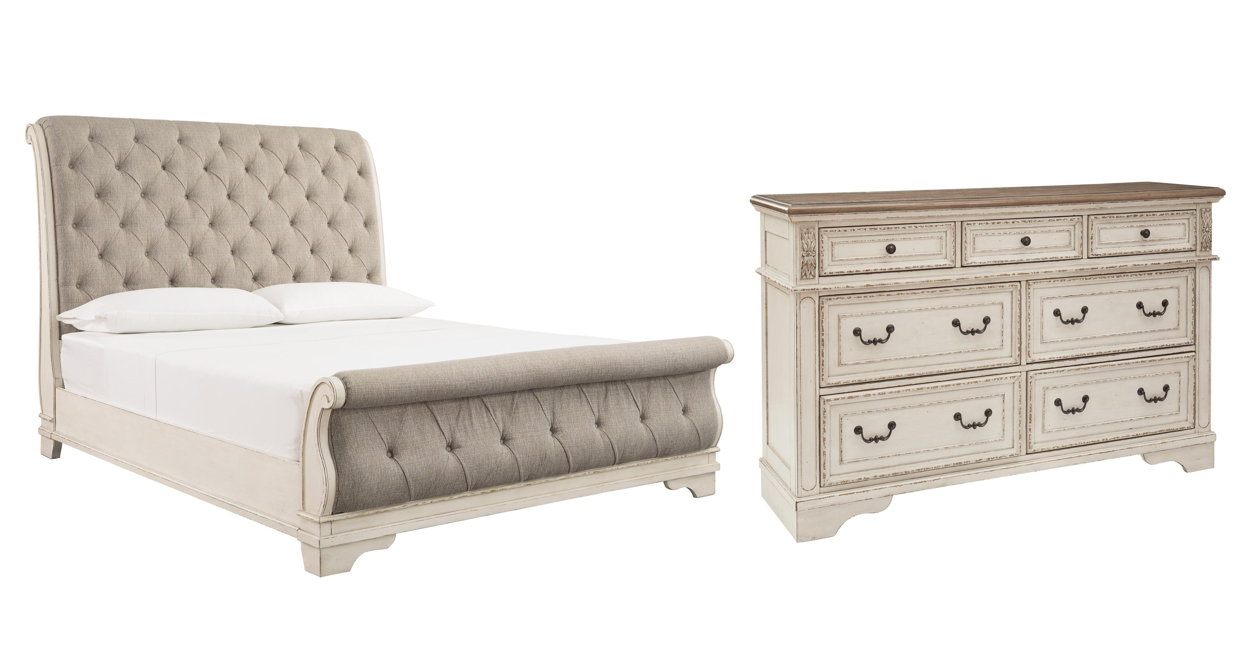 Realyn Sleigh Bed with Dresser