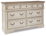 Realyn Bed, Dresser and 2 Nightstands