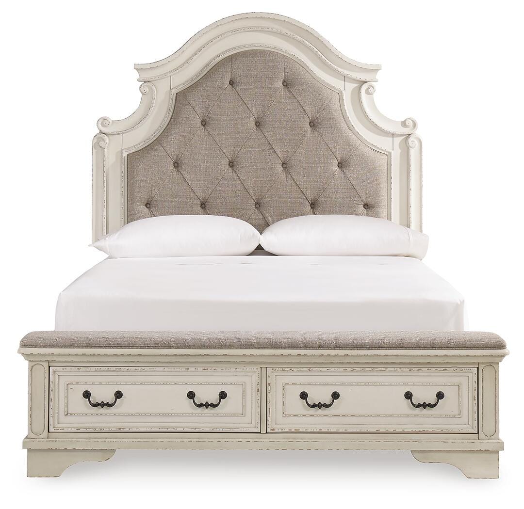 Realyn Panel Bed, Dresser, Mirror and 2 Nightstands