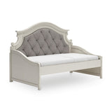 Realyn Day Bed