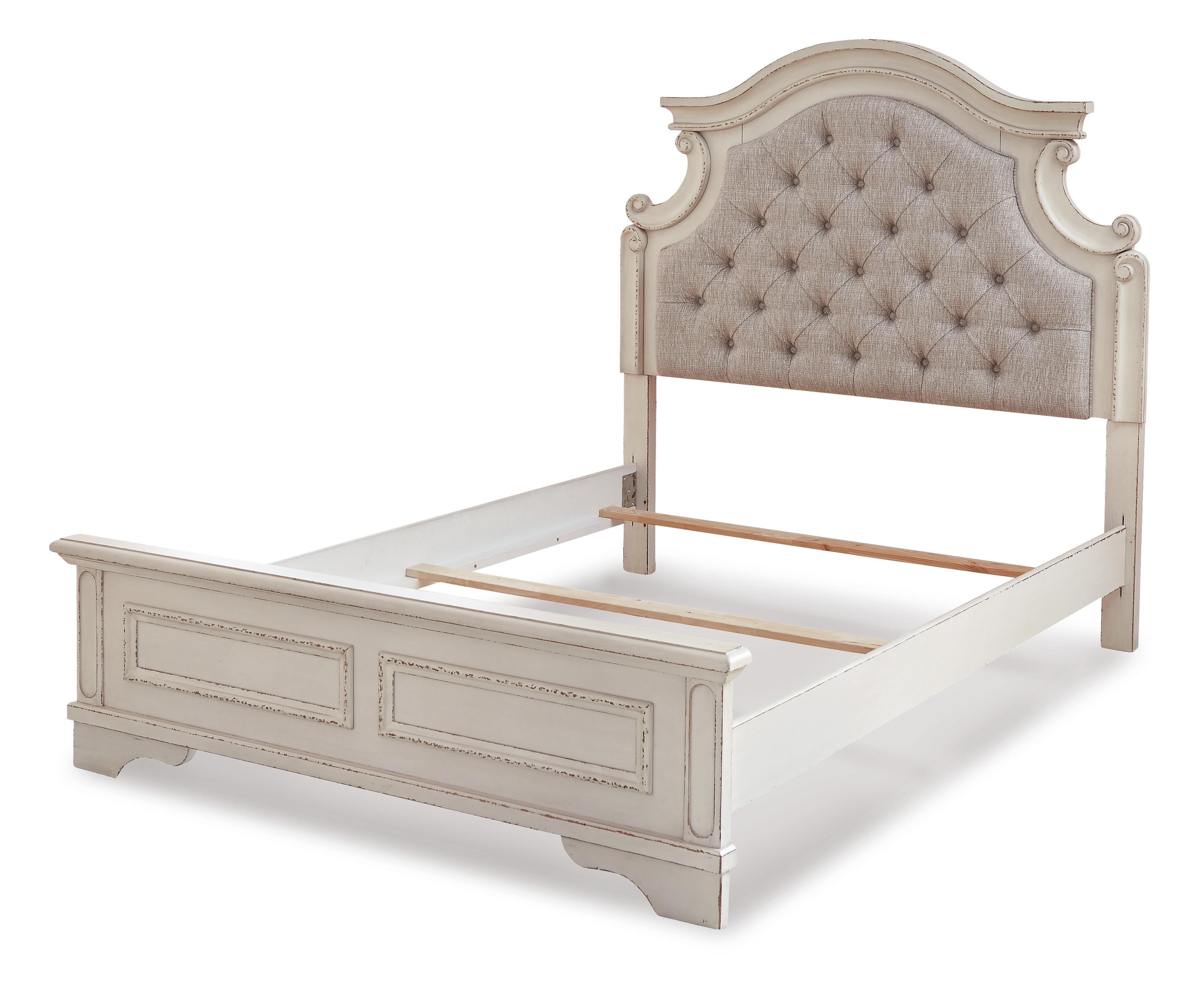 Realyn Panel Bed
