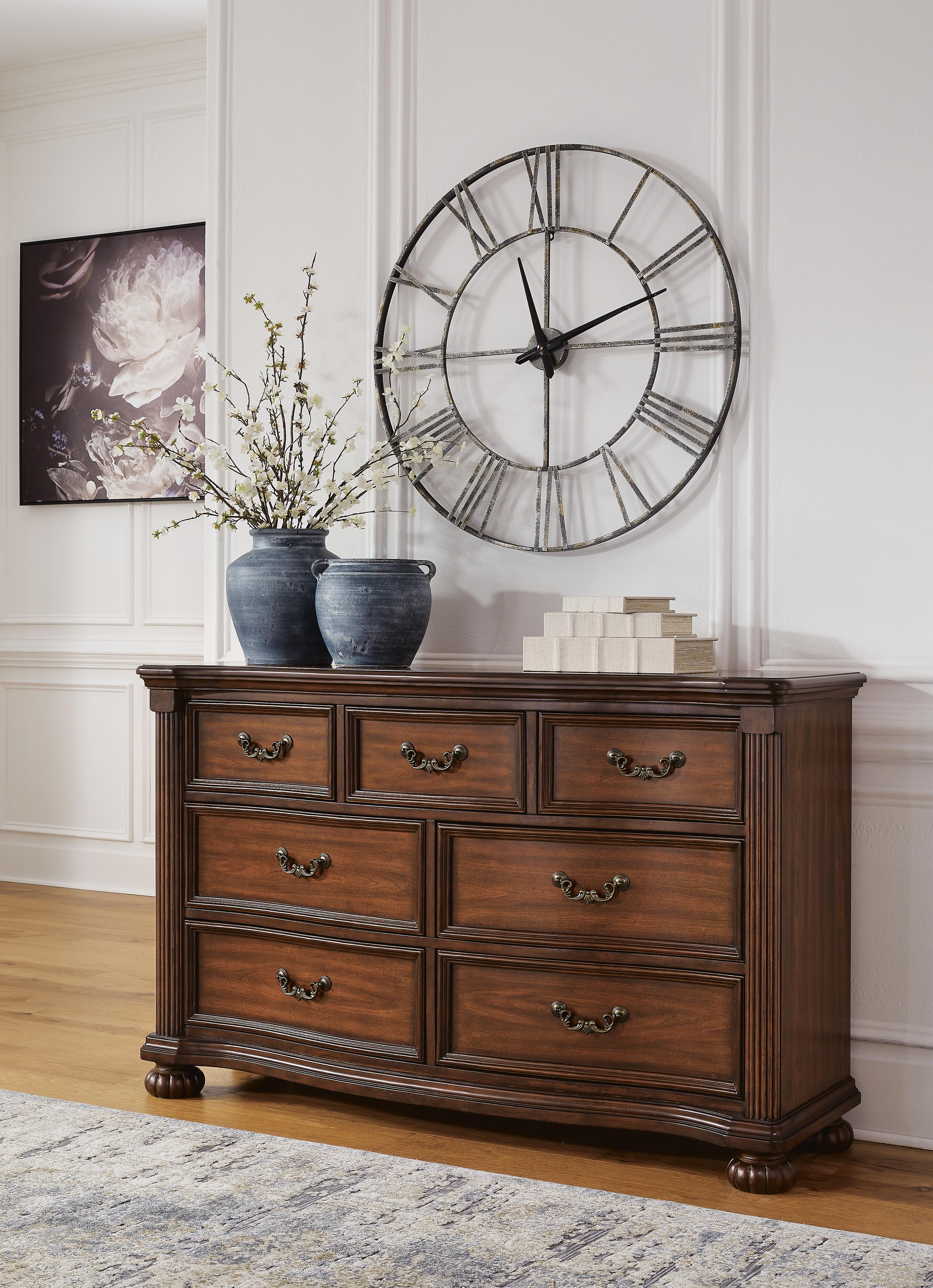 Lavinton Poster Bed, Dresser and 2 Nightstands