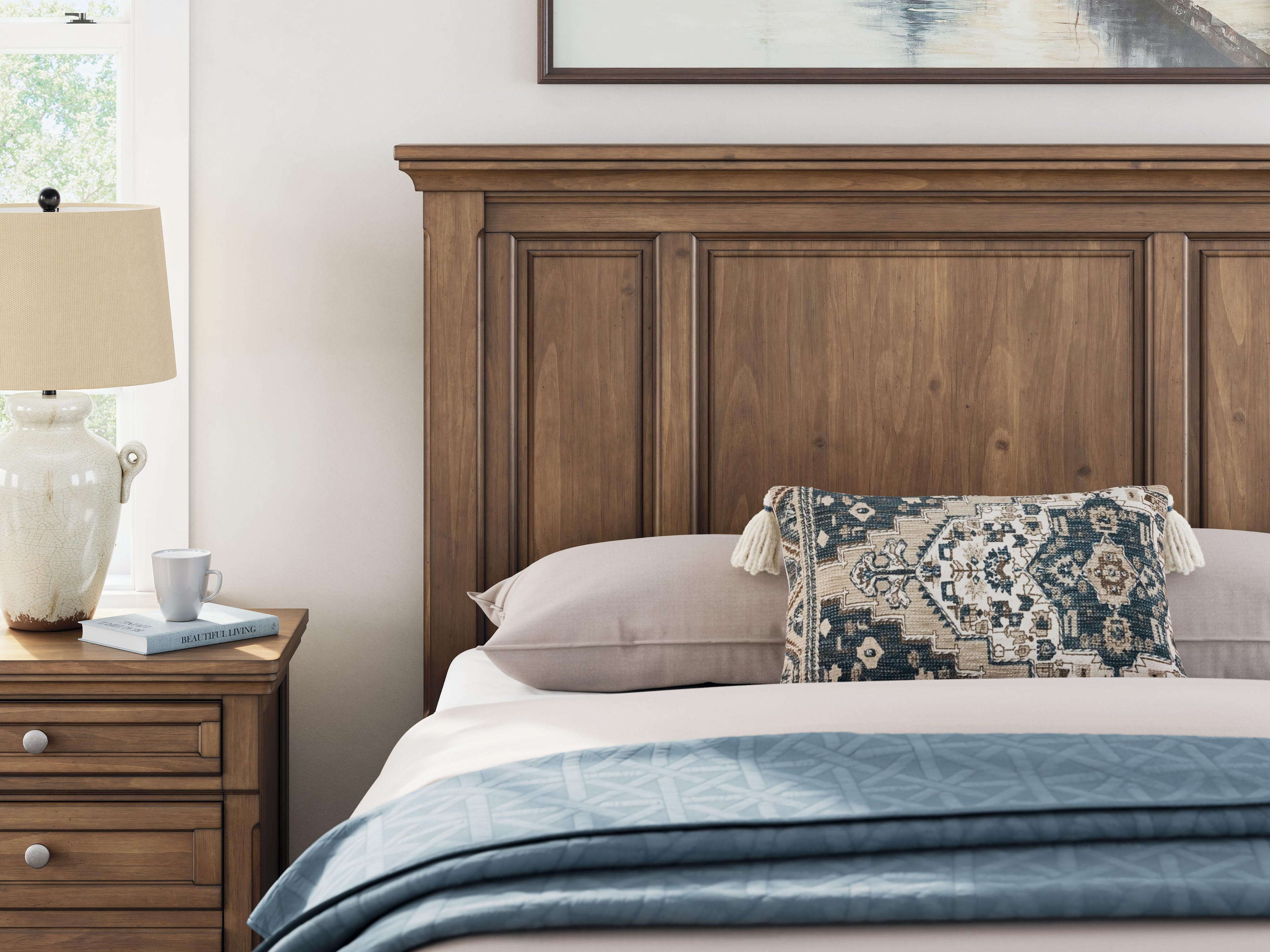 Feddinger Panel Bed with Dresser