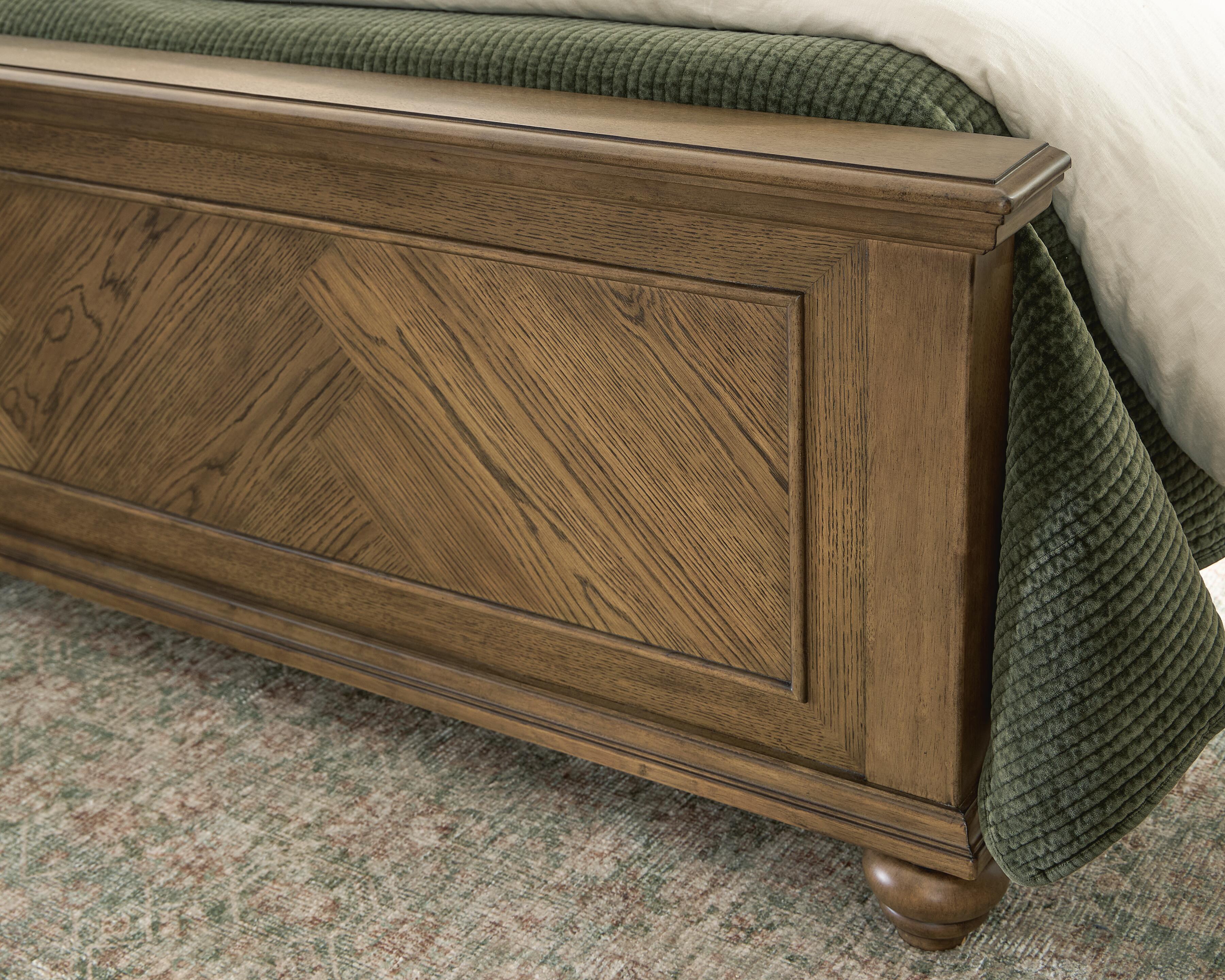 Karallin Panel Bed